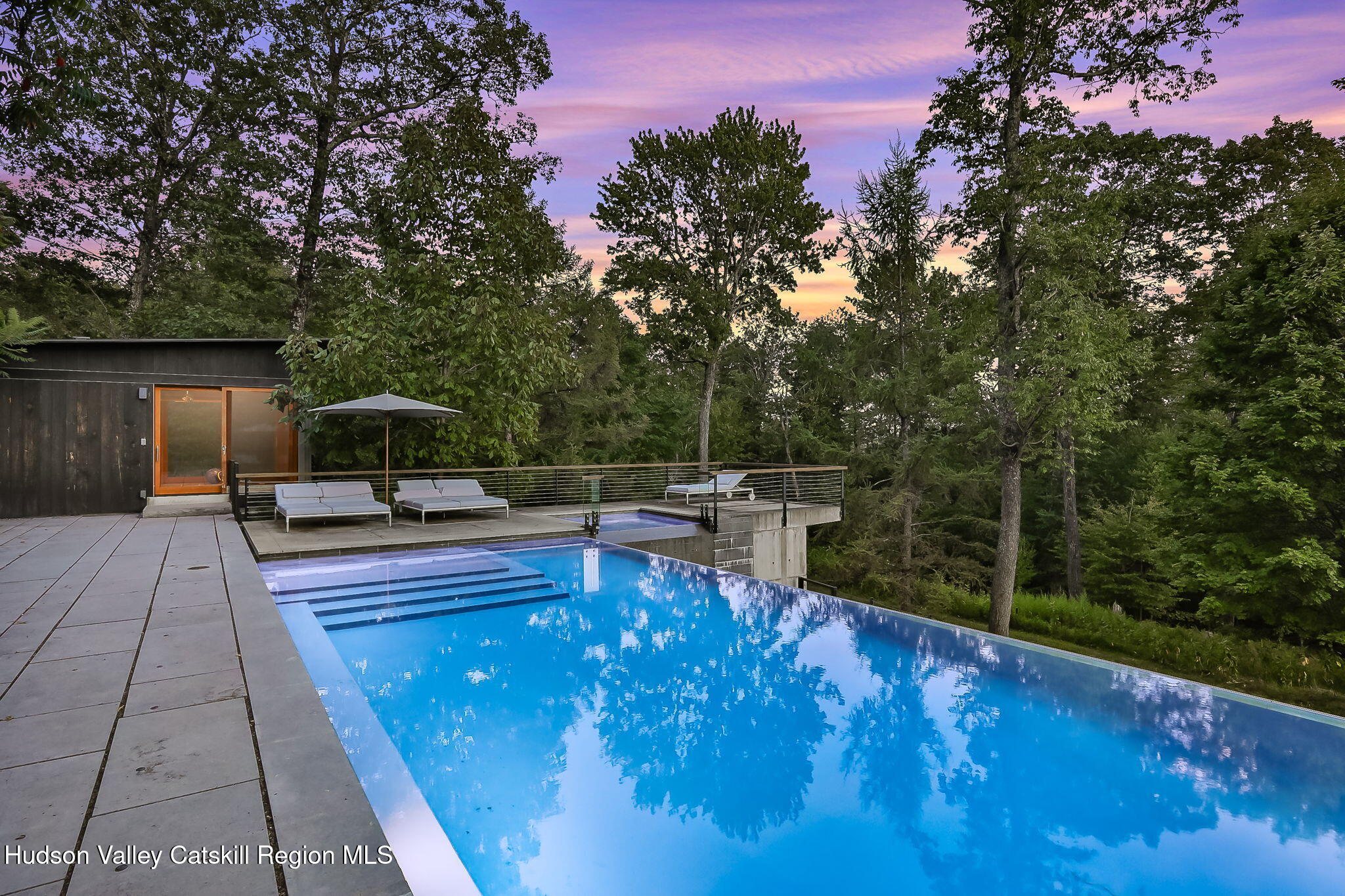 125 Valley View Way