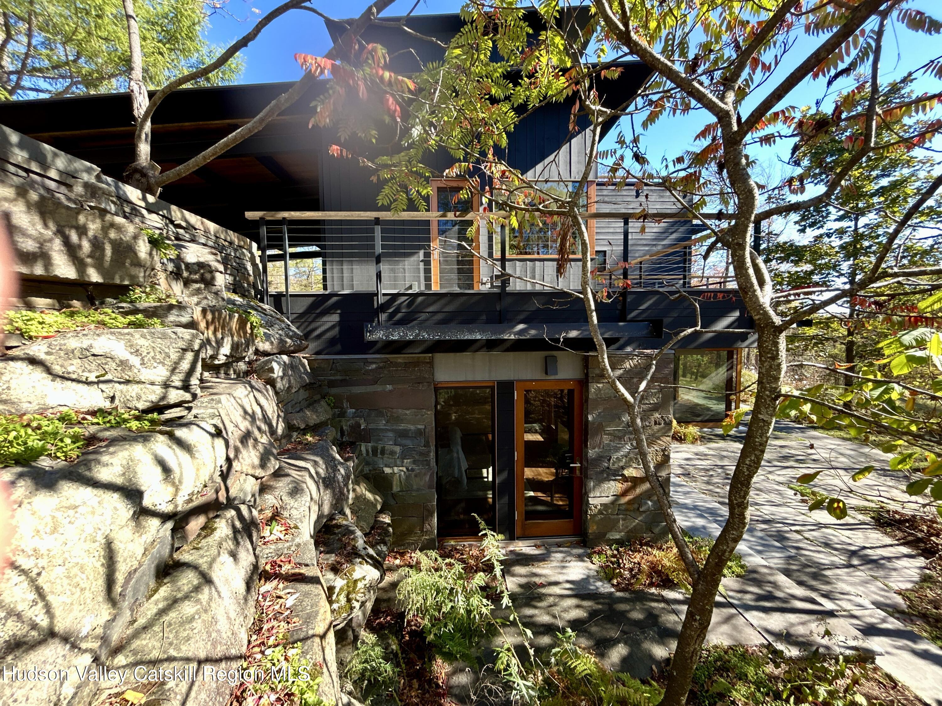 125 Valley View Way
