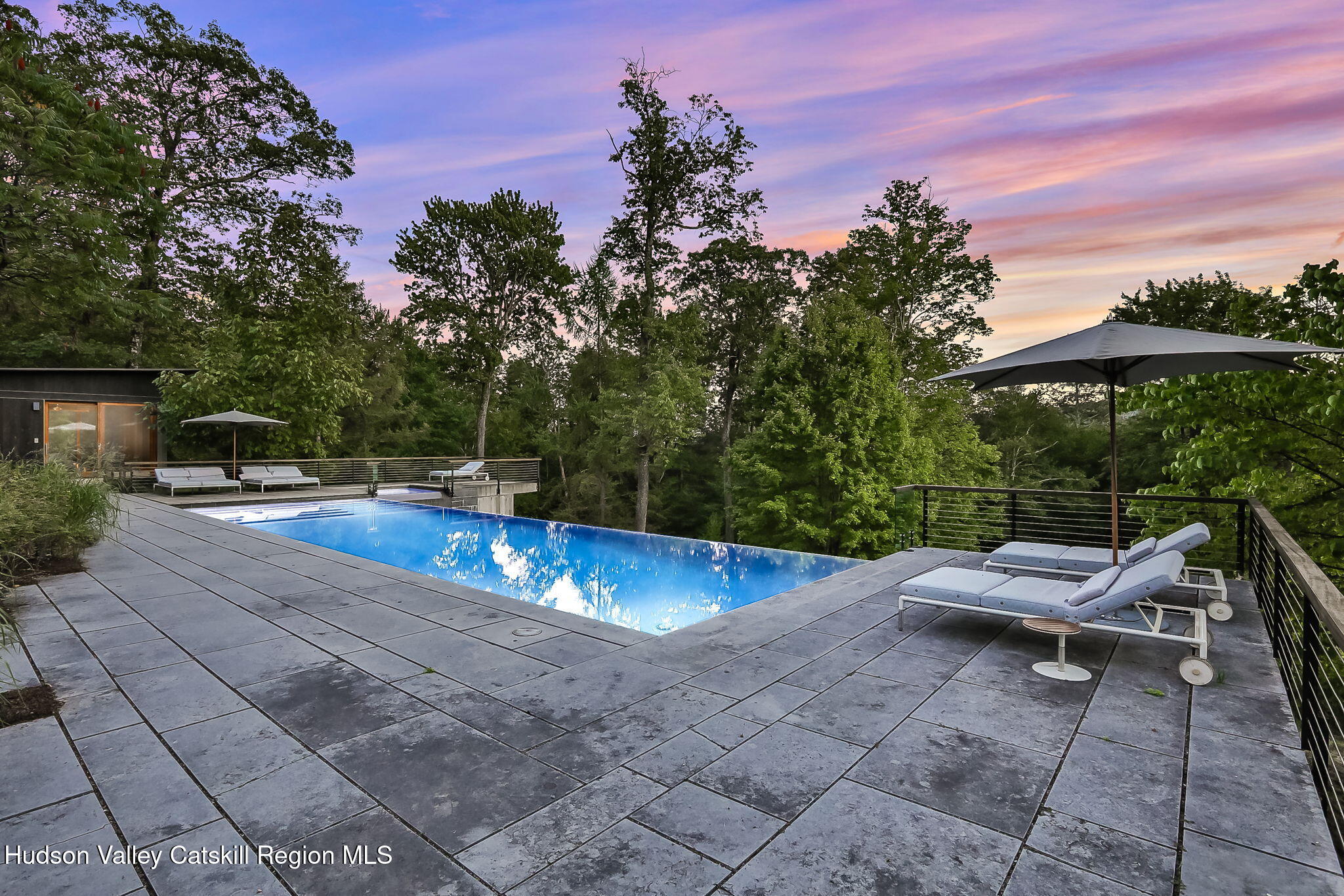 125 Valley View Way