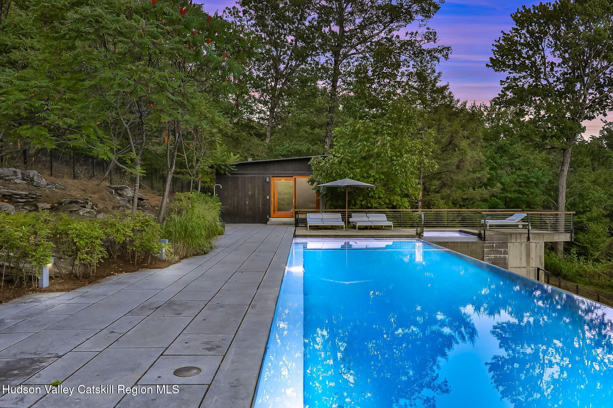 125 Valley View Way