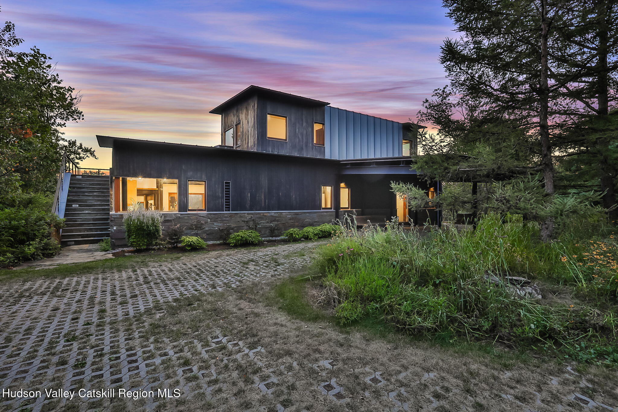 125 Valley View Way