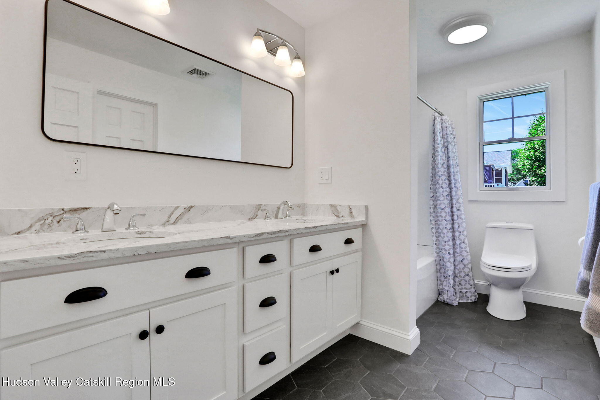 35 Bennett Avenue
