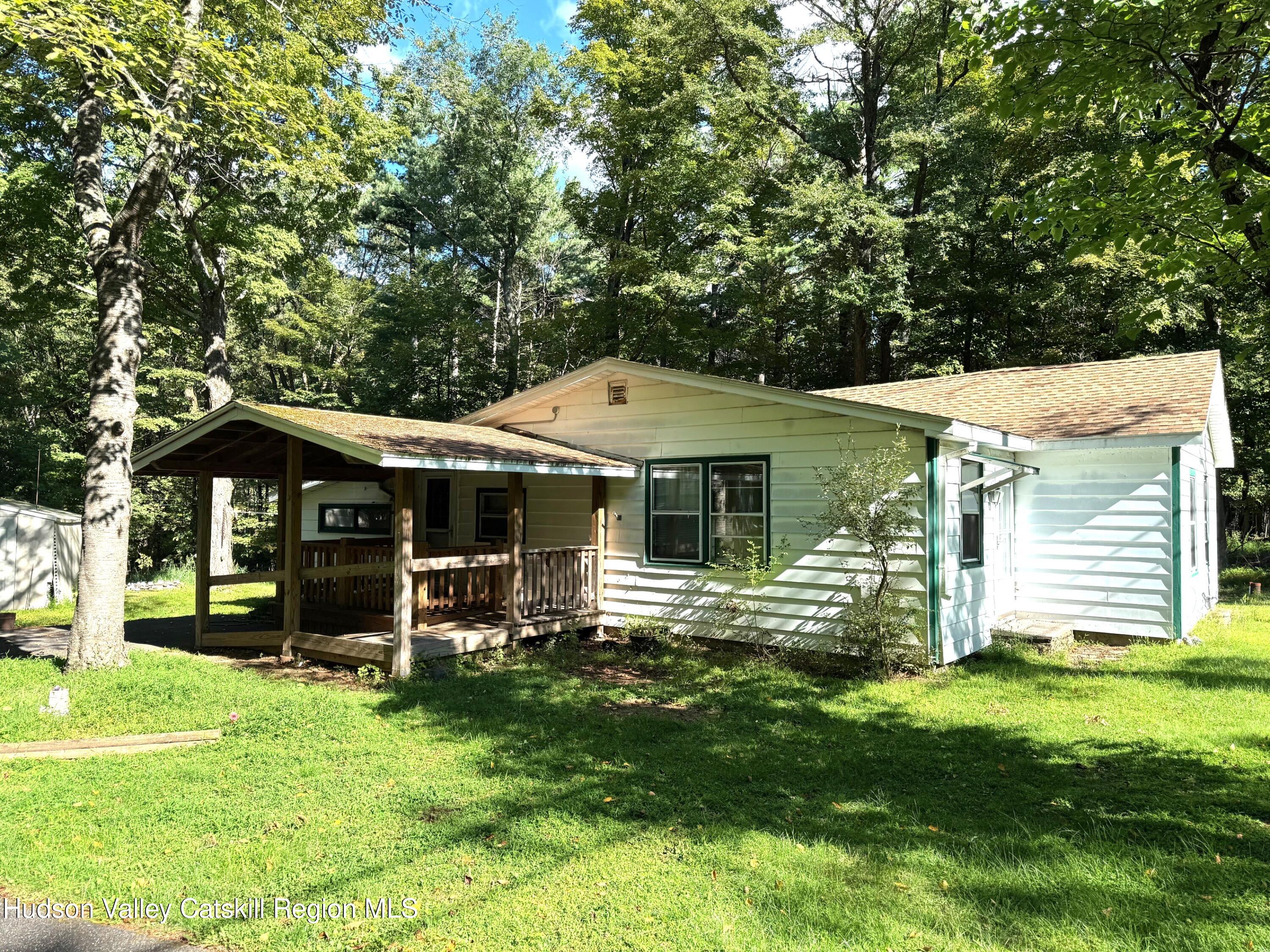 573 Manorville Road