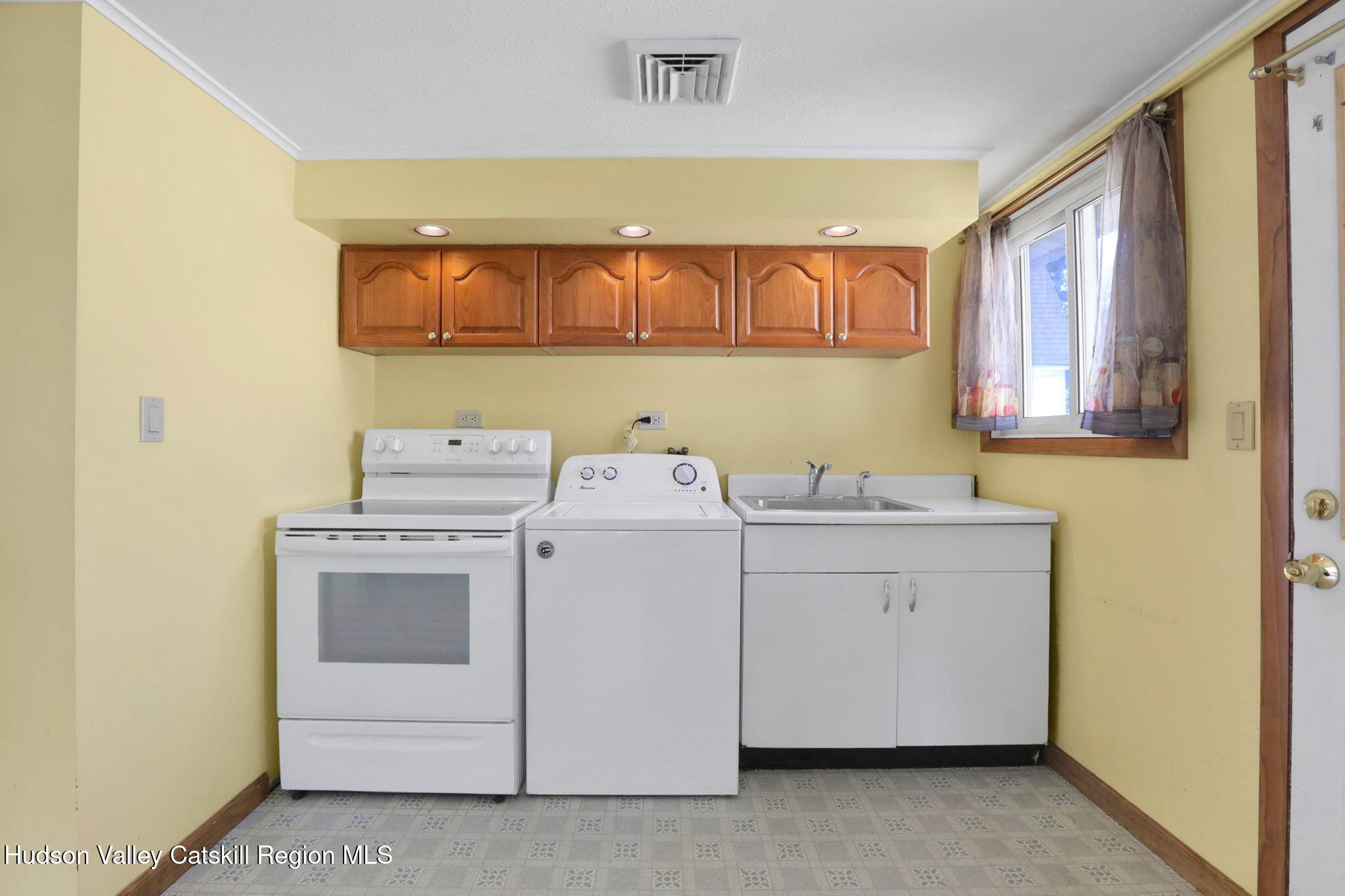 7 Country Club Drive