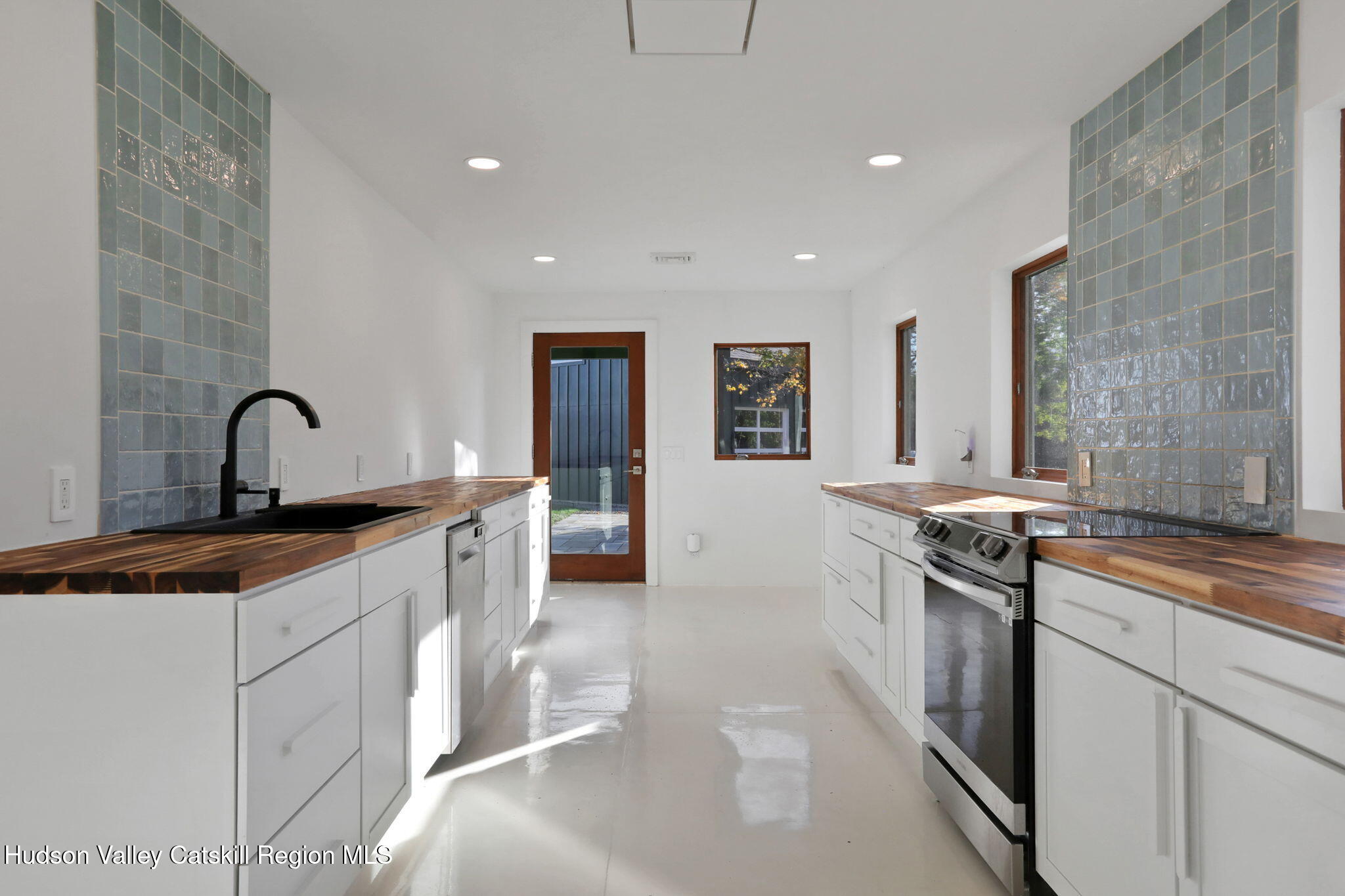 45 Charles Hommel Road