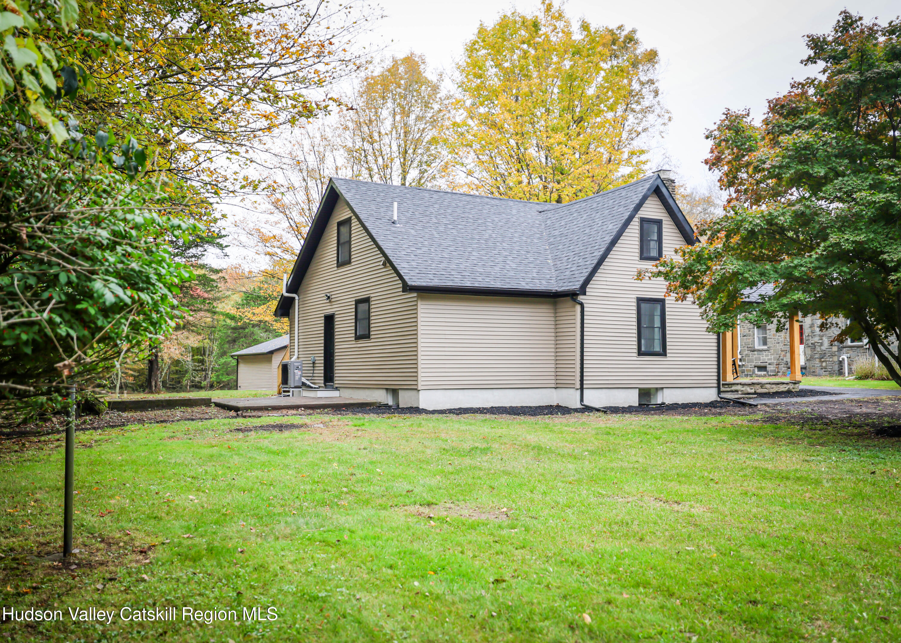169 W Saugerties Road Road