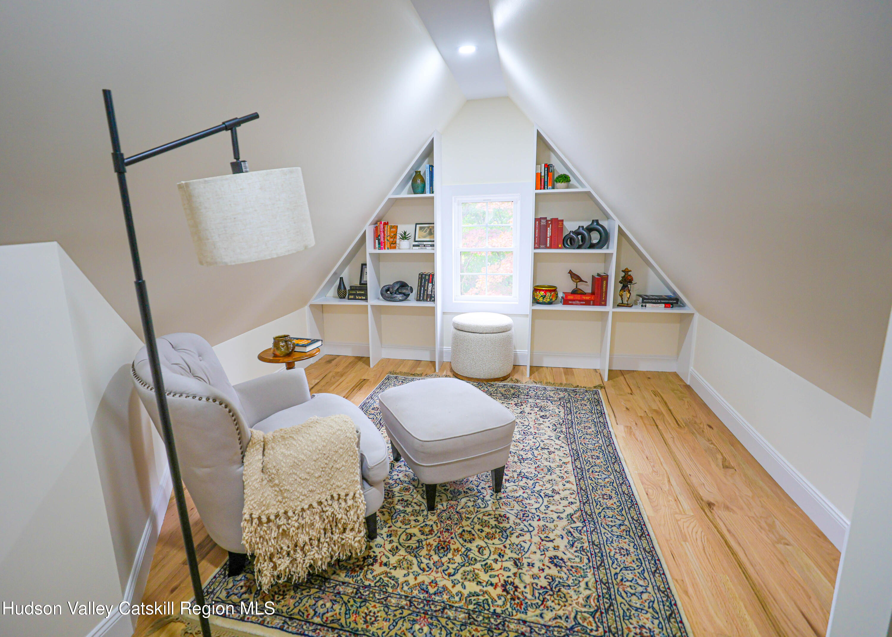 169 W Saugerties Road Road
