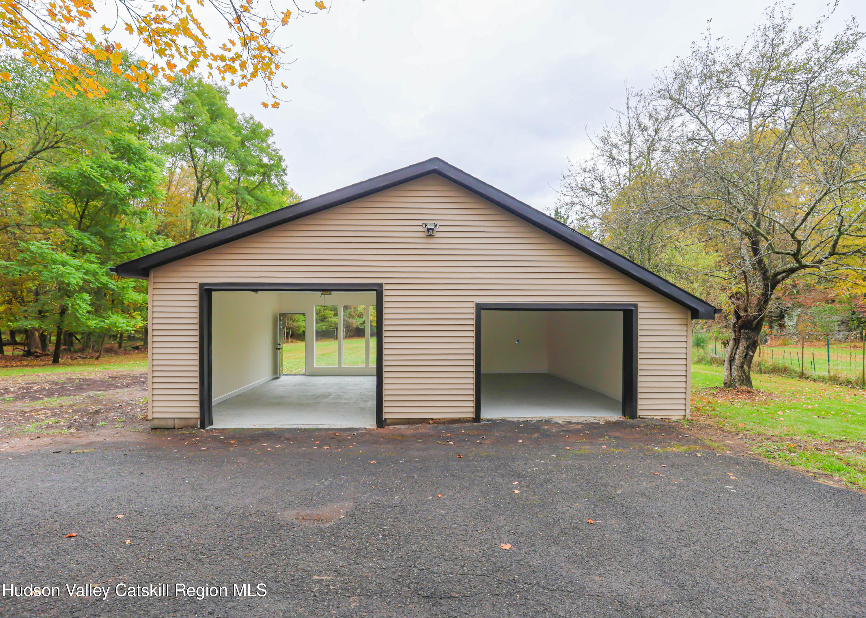 169 W Saugerties Road Road