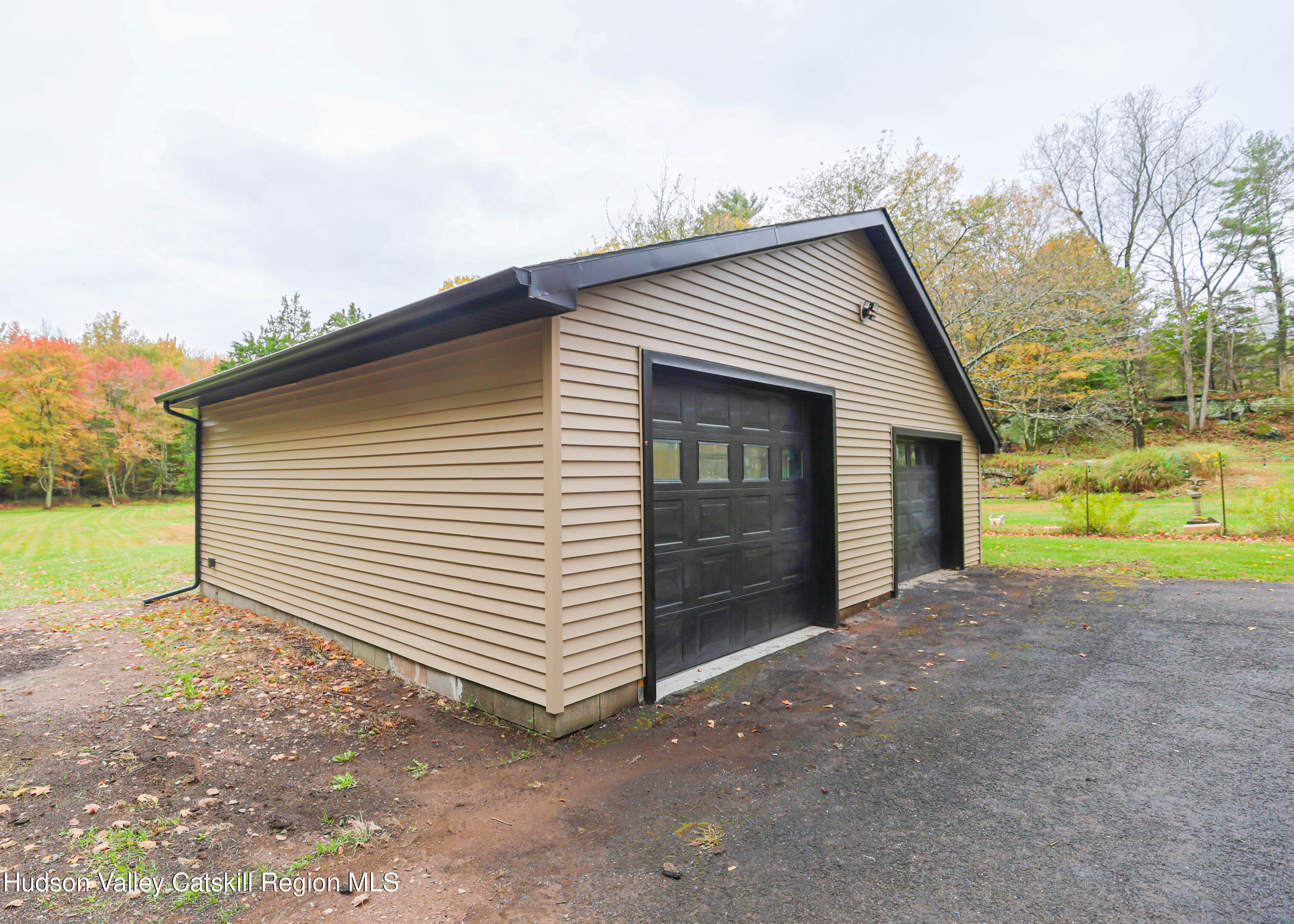169 W Saugerties Road Road