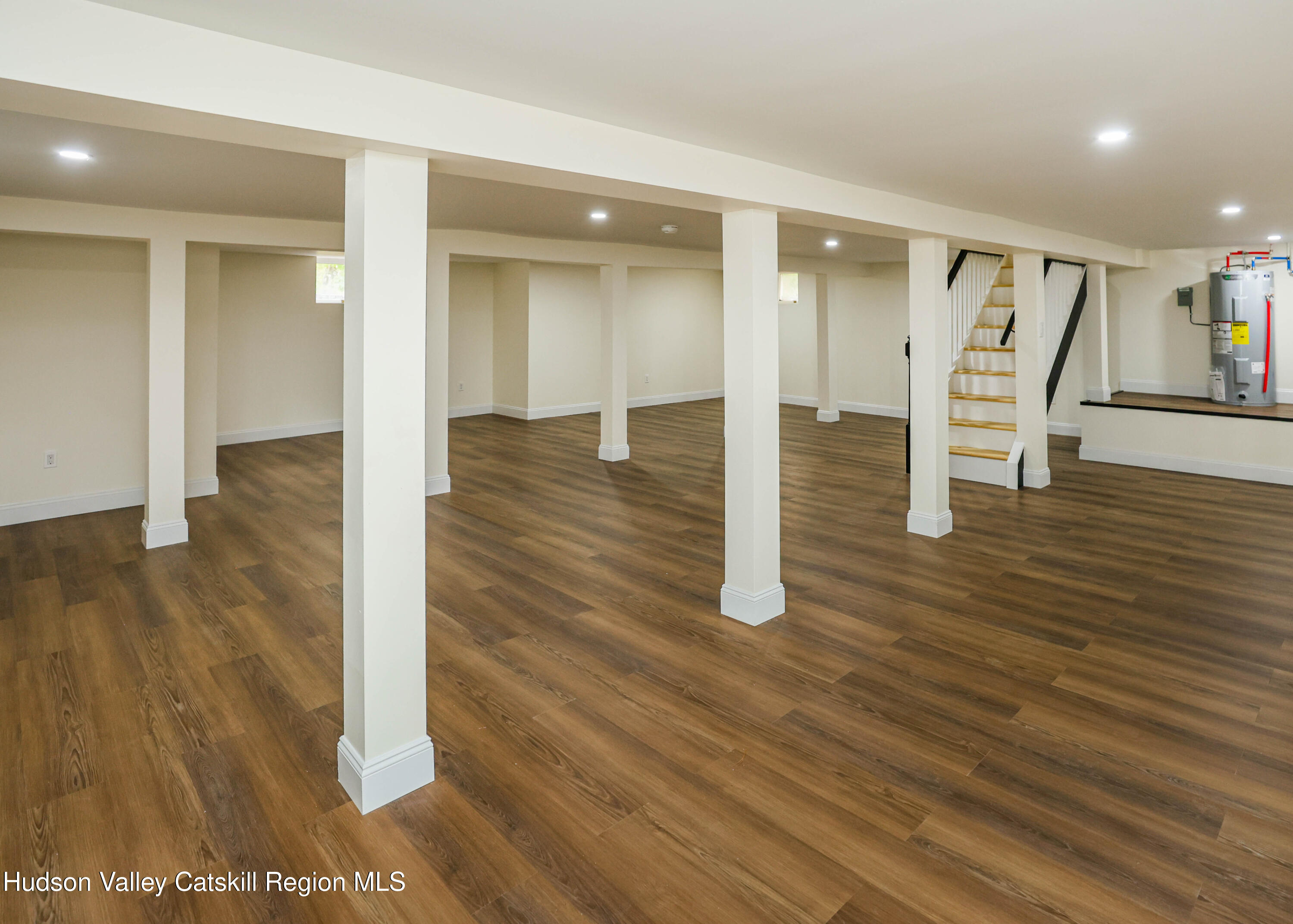 169 W Saugerties Road Road