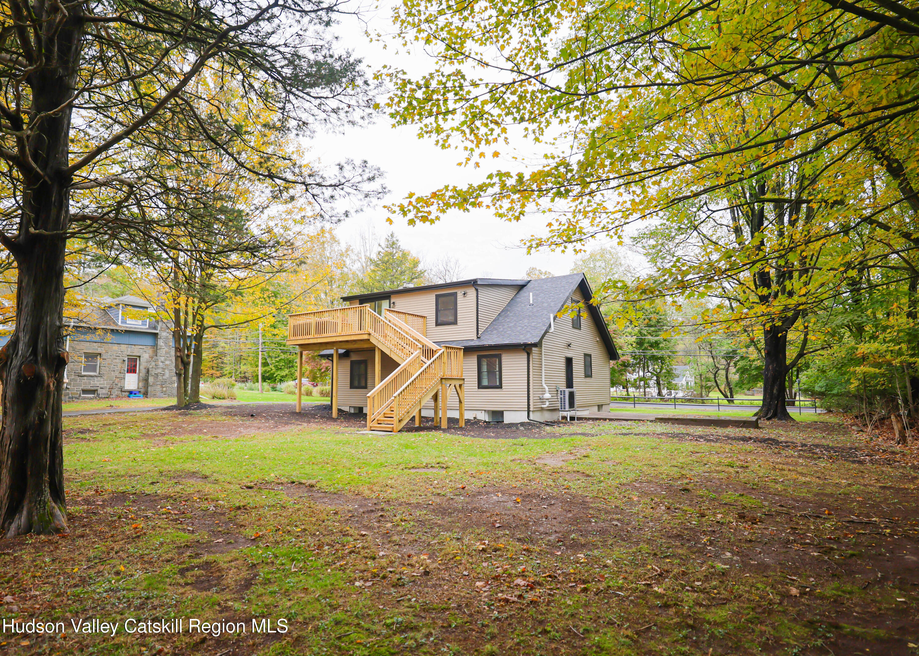 169 W Saugerties Road Road