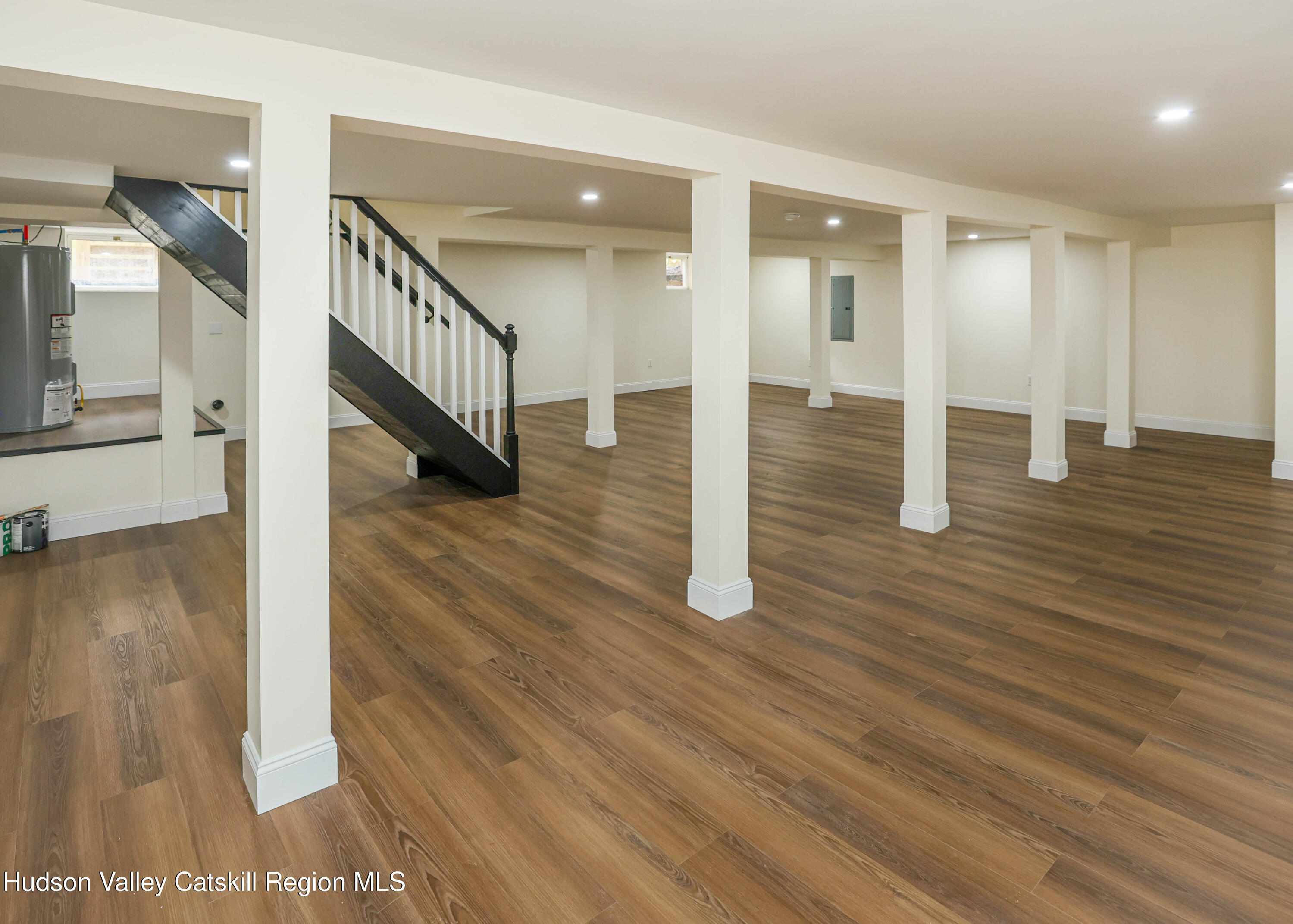 169 W Saugerties Road Road
