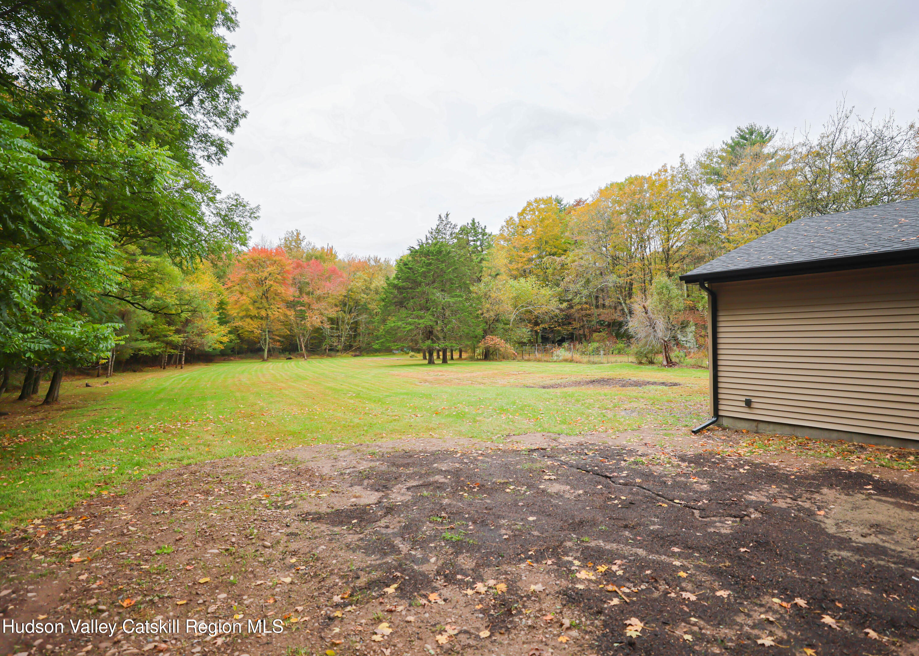 169 W Saugerties Road Road