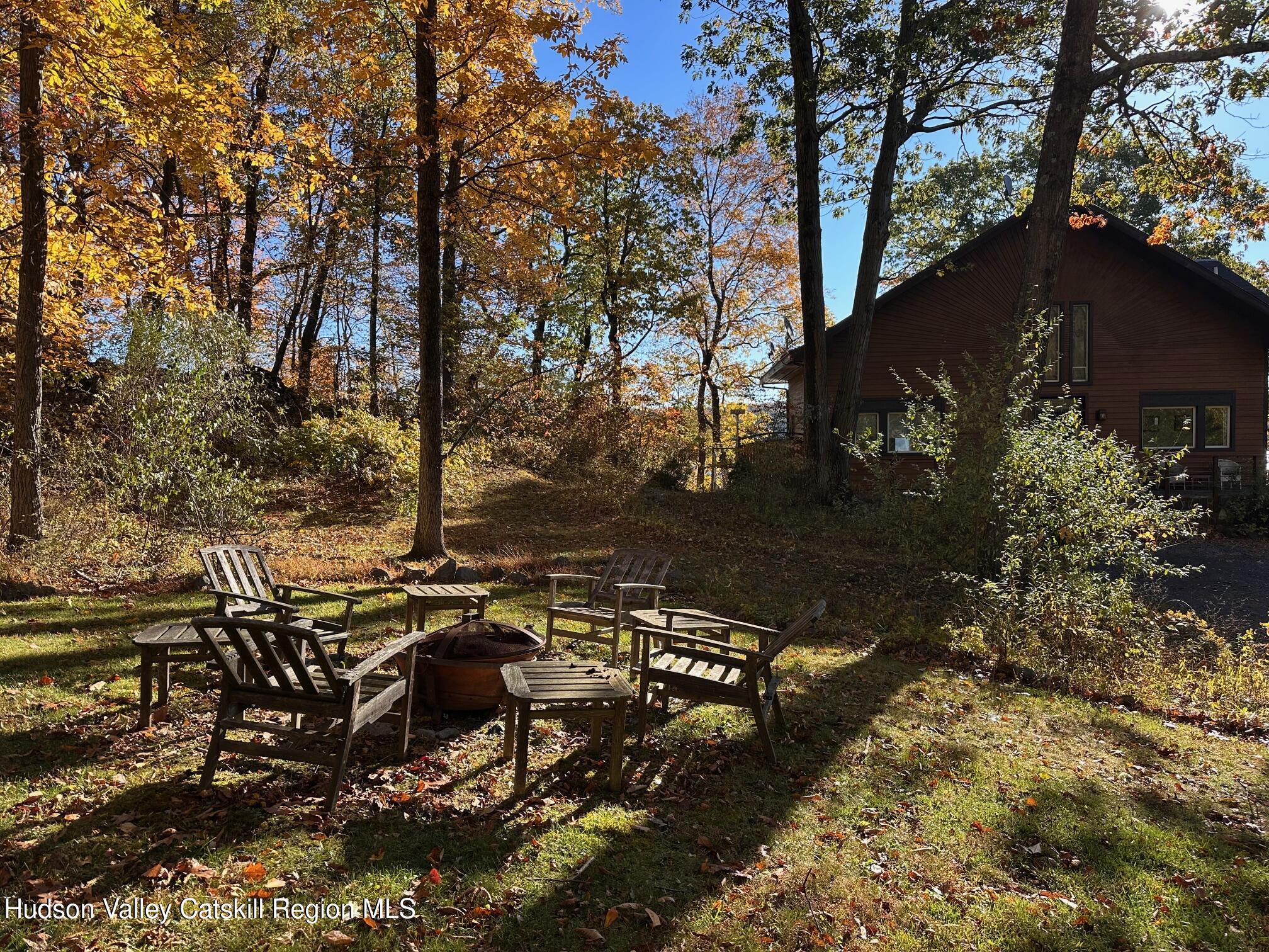 54 Deak Lane, Saugerties