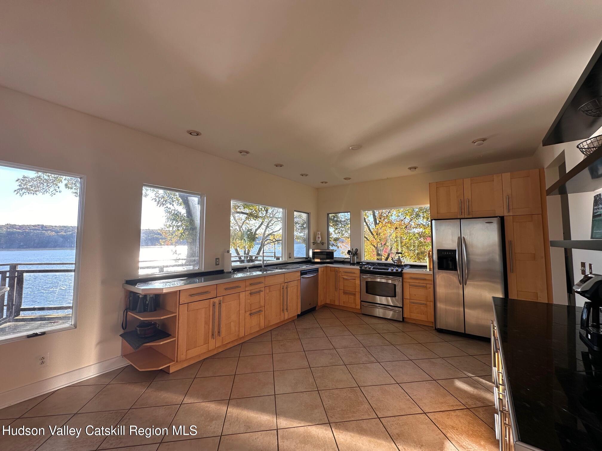 54 Deak Lane, Saugerties