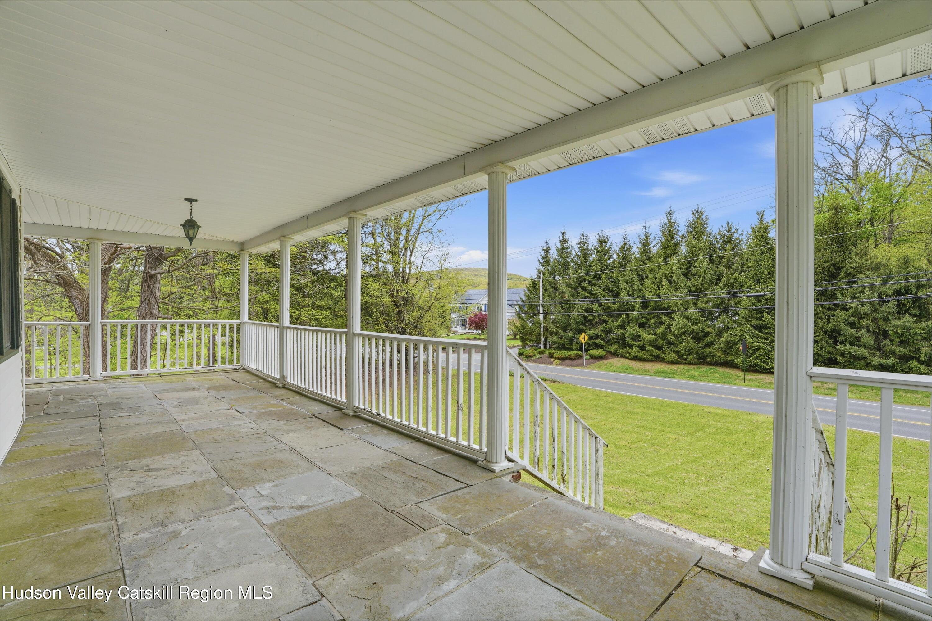 340 Vineyard Avenue, Highland