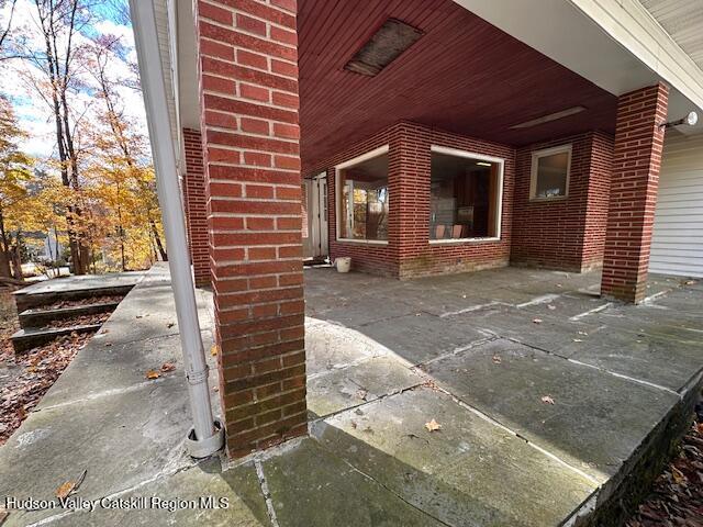 340 Vineyard Avenue, Highland