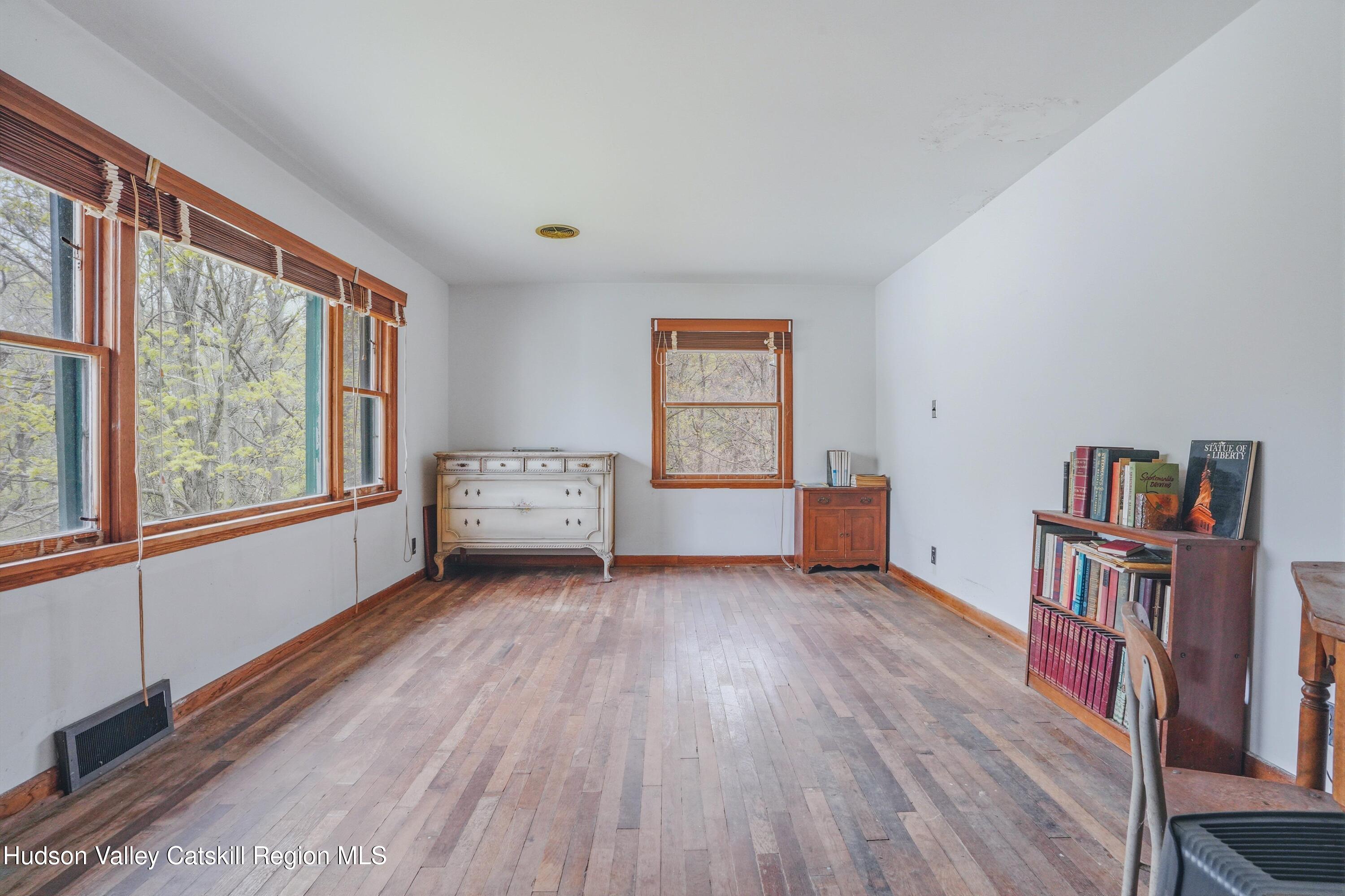 340 Vineyard Avenue, Highland