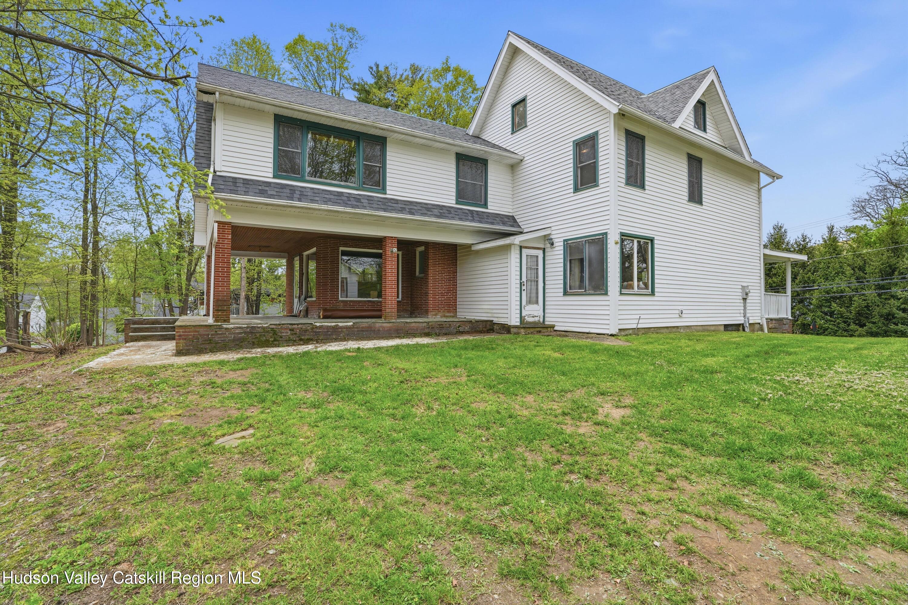 340 Vineyard Avenue, Highland
