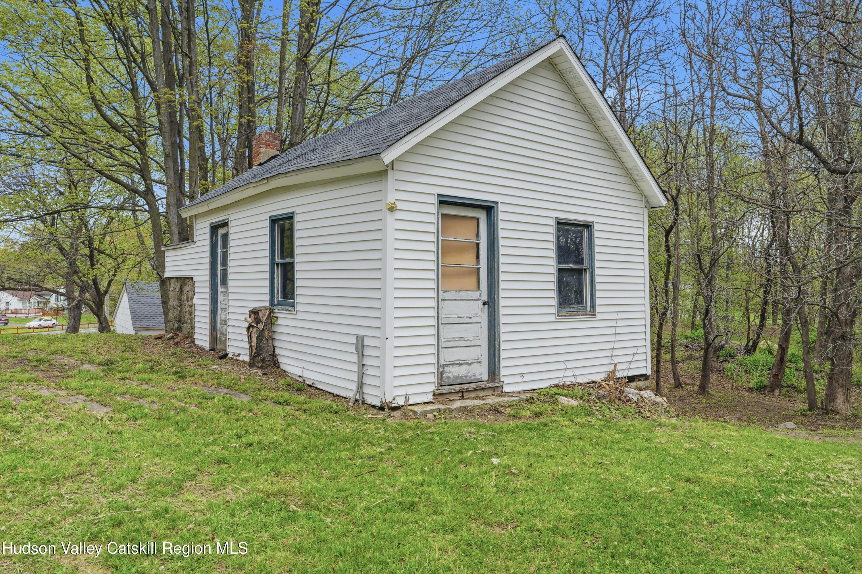 340 Vineyard Avenue, Highland