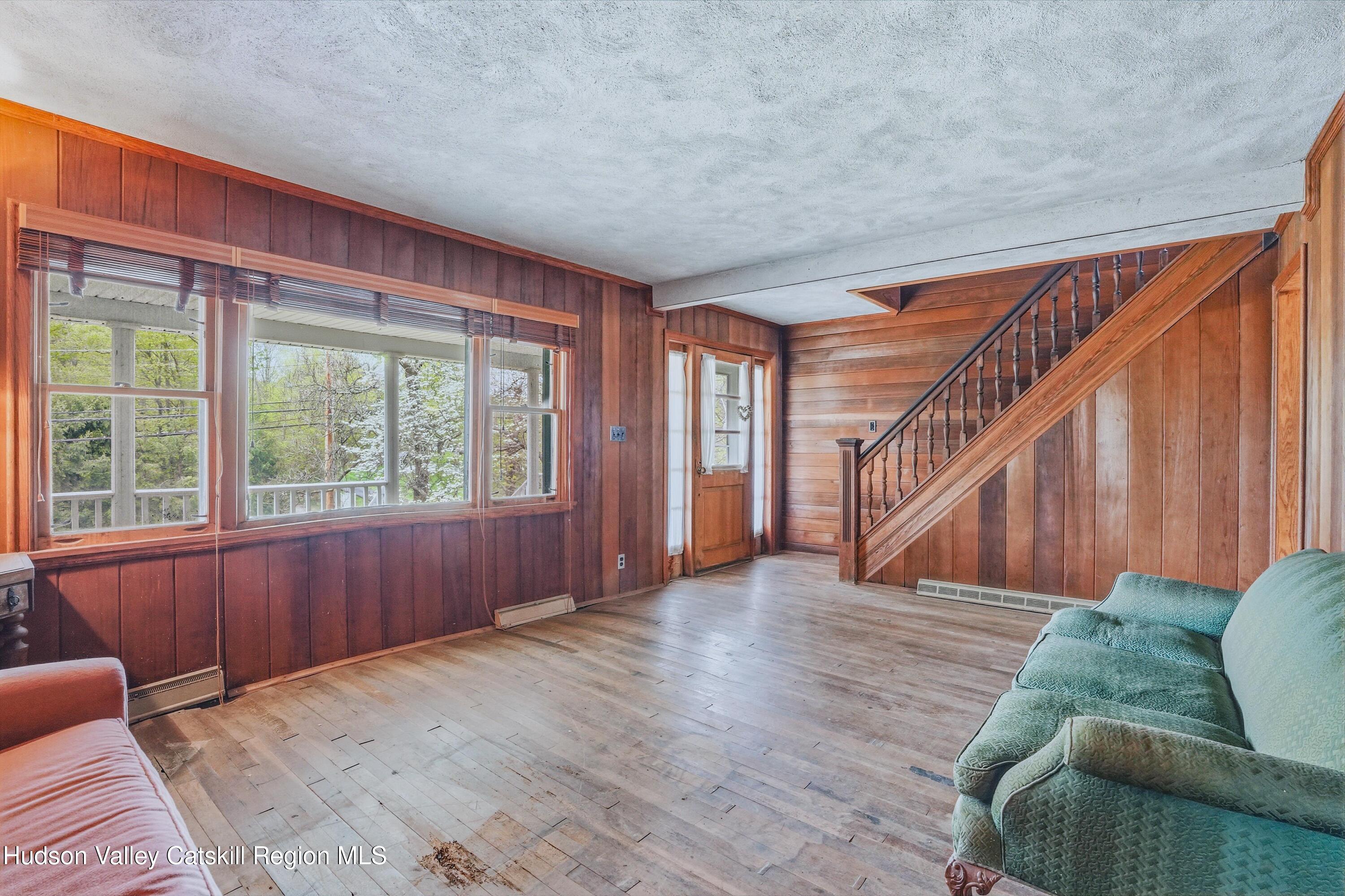 340 Vineyard Avenue, Highland
