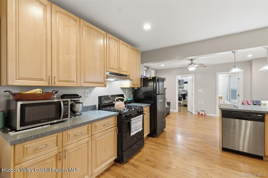 127 E Chester Street