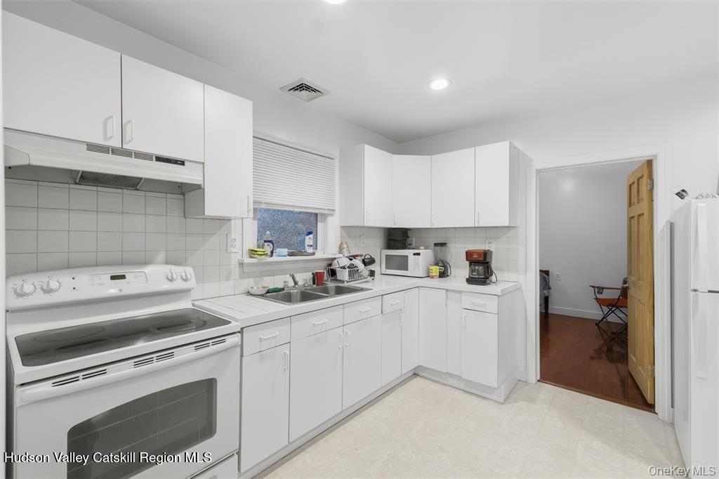 127 E Chester Street