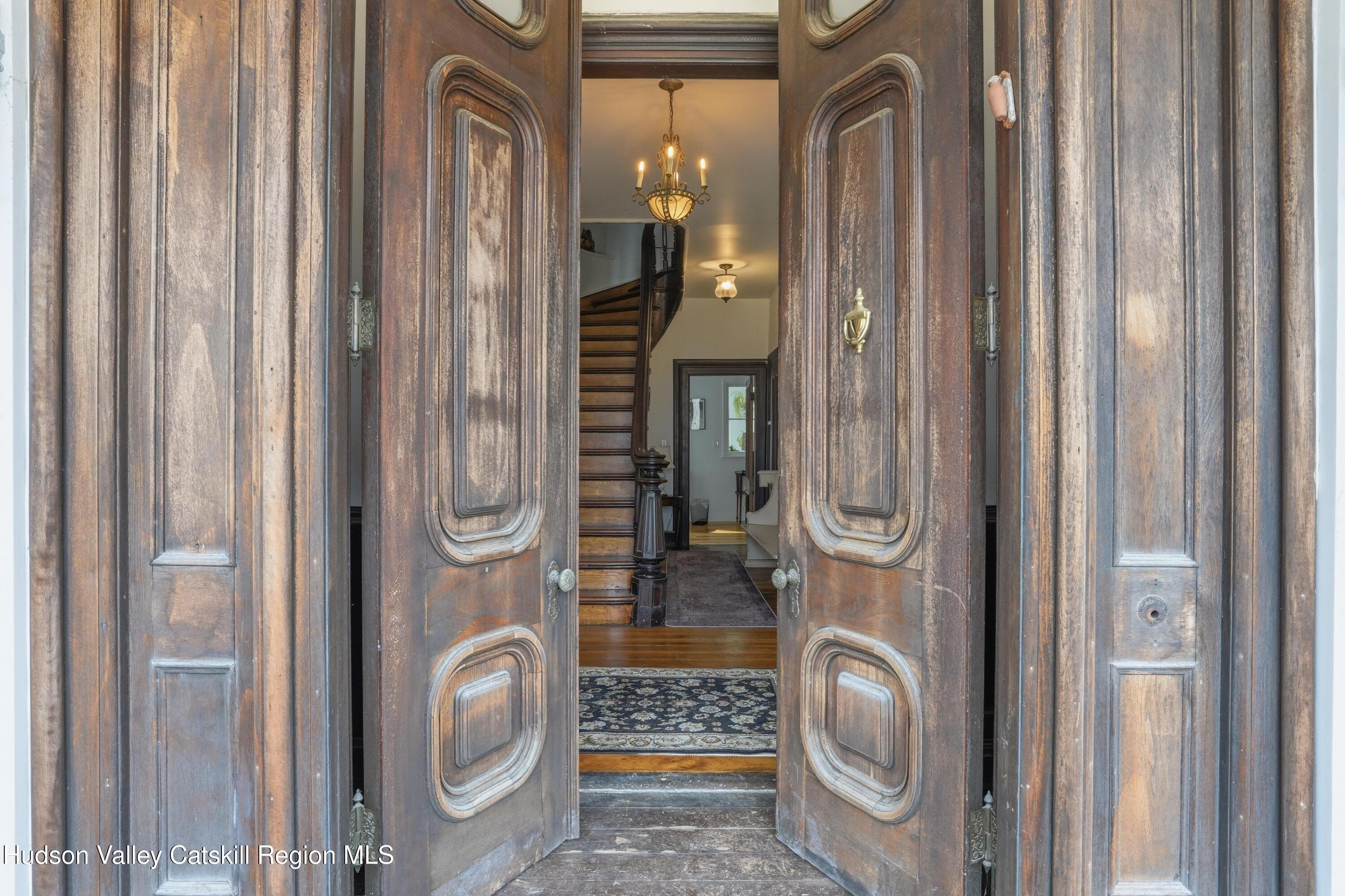 1131 Main Street