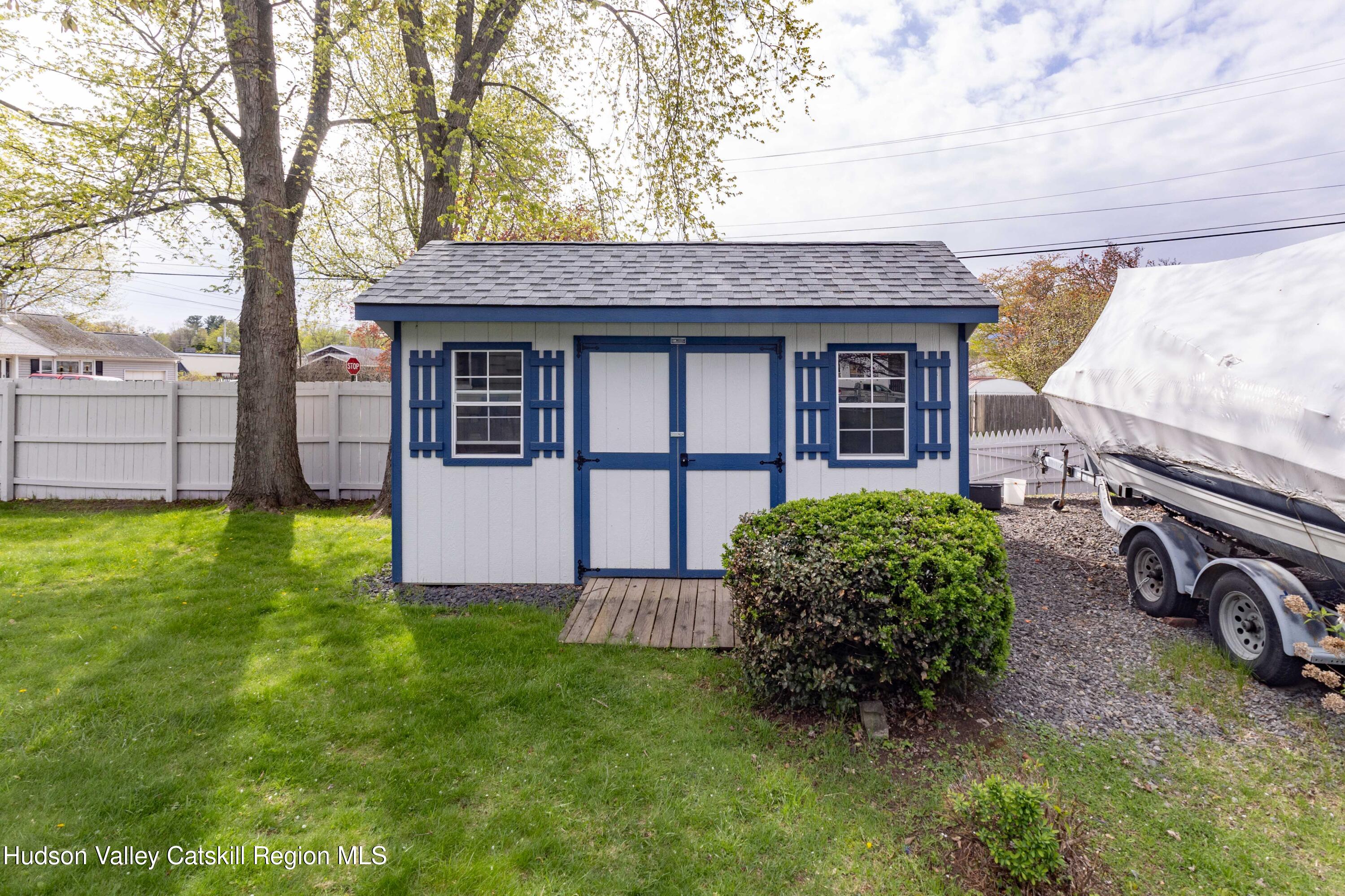 5 Simmons Drive