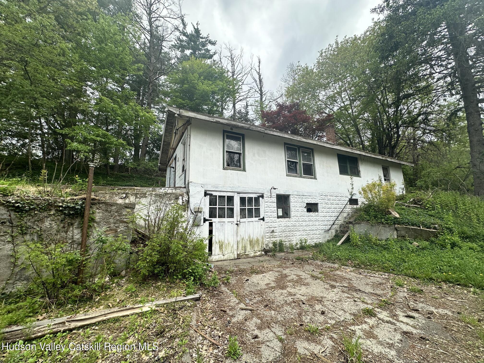 1033 County Route 8