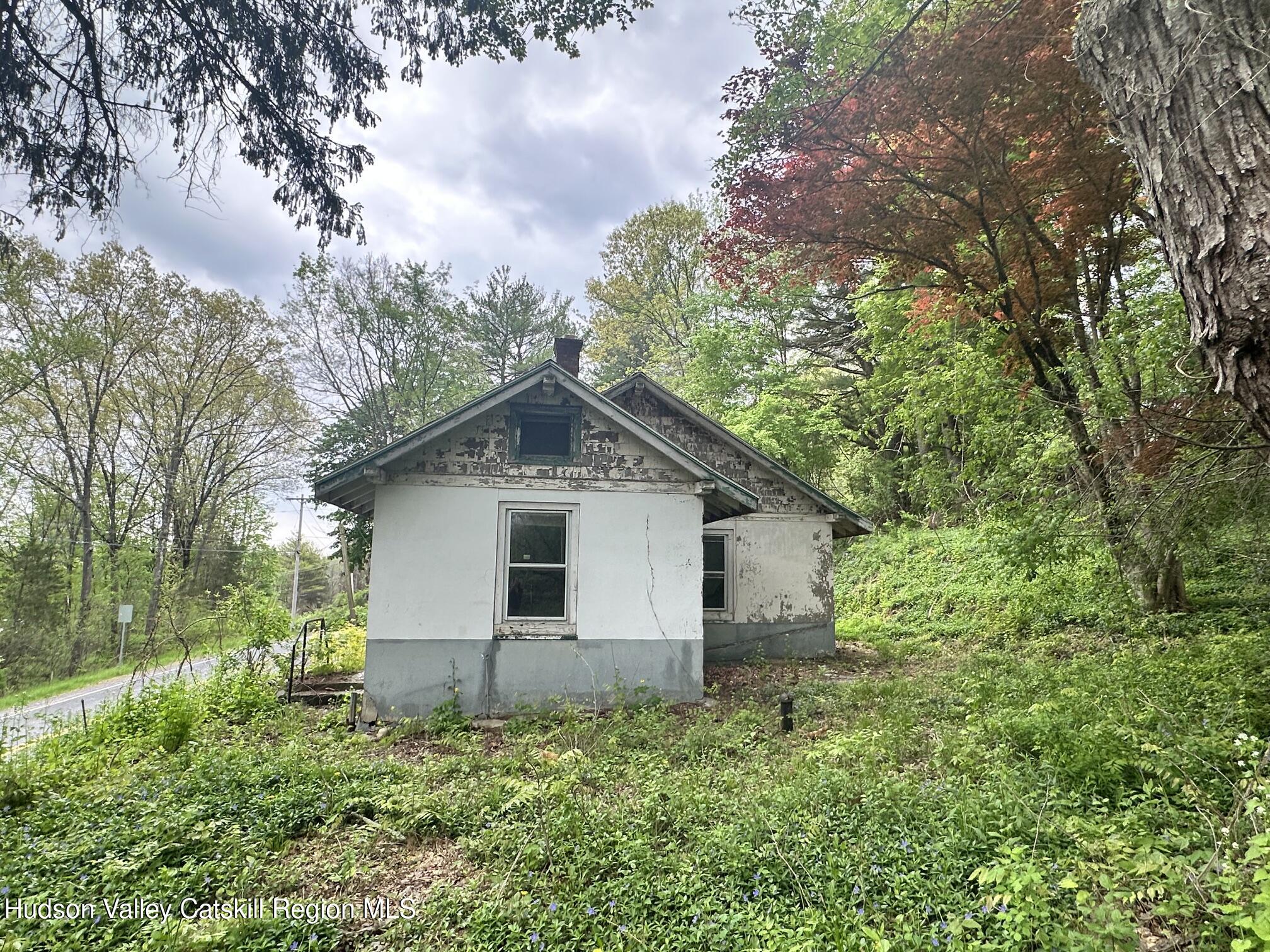 1033 County Route 8