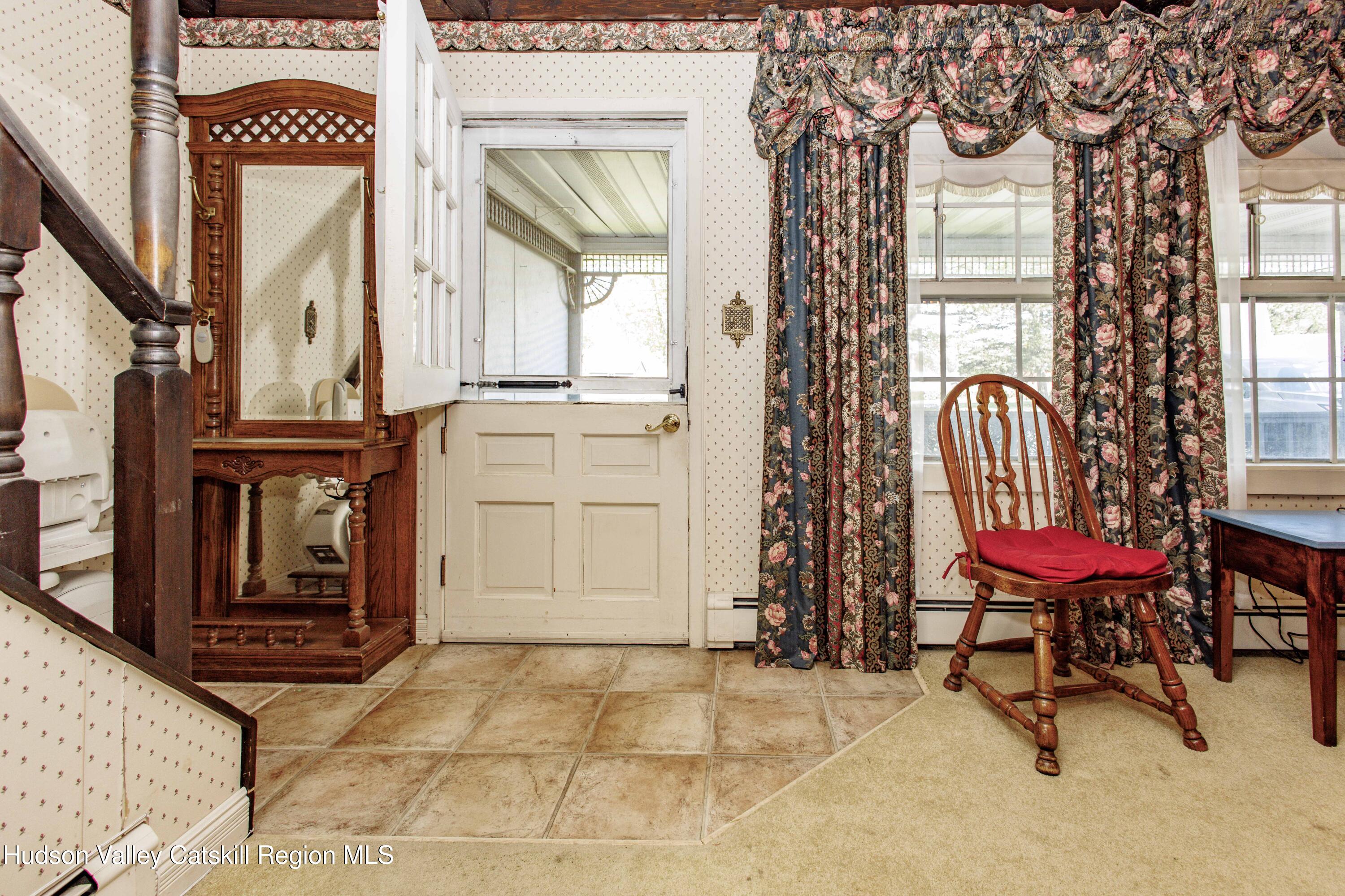 25 Meadowbrook Drive