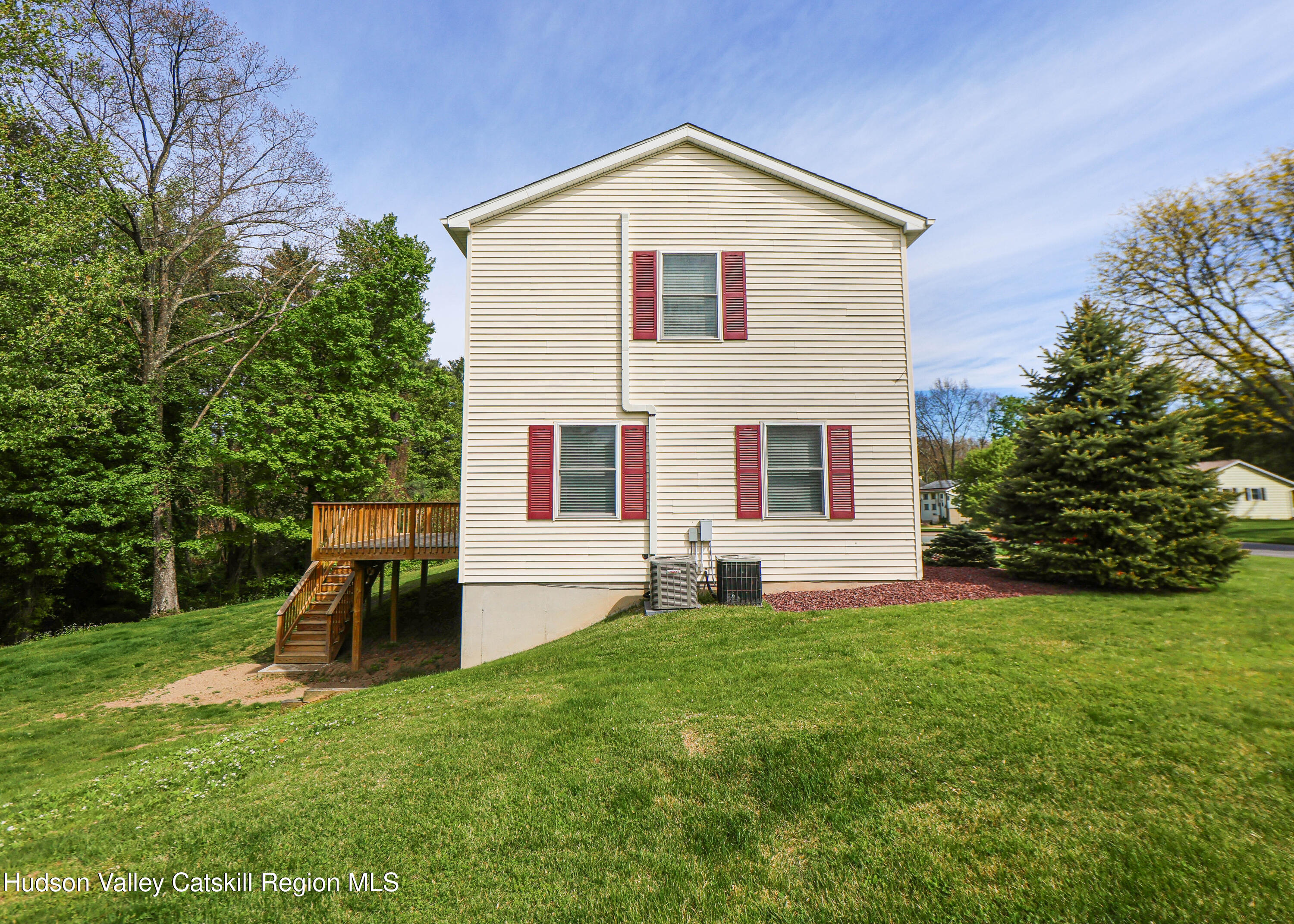 29 Colonial Drive