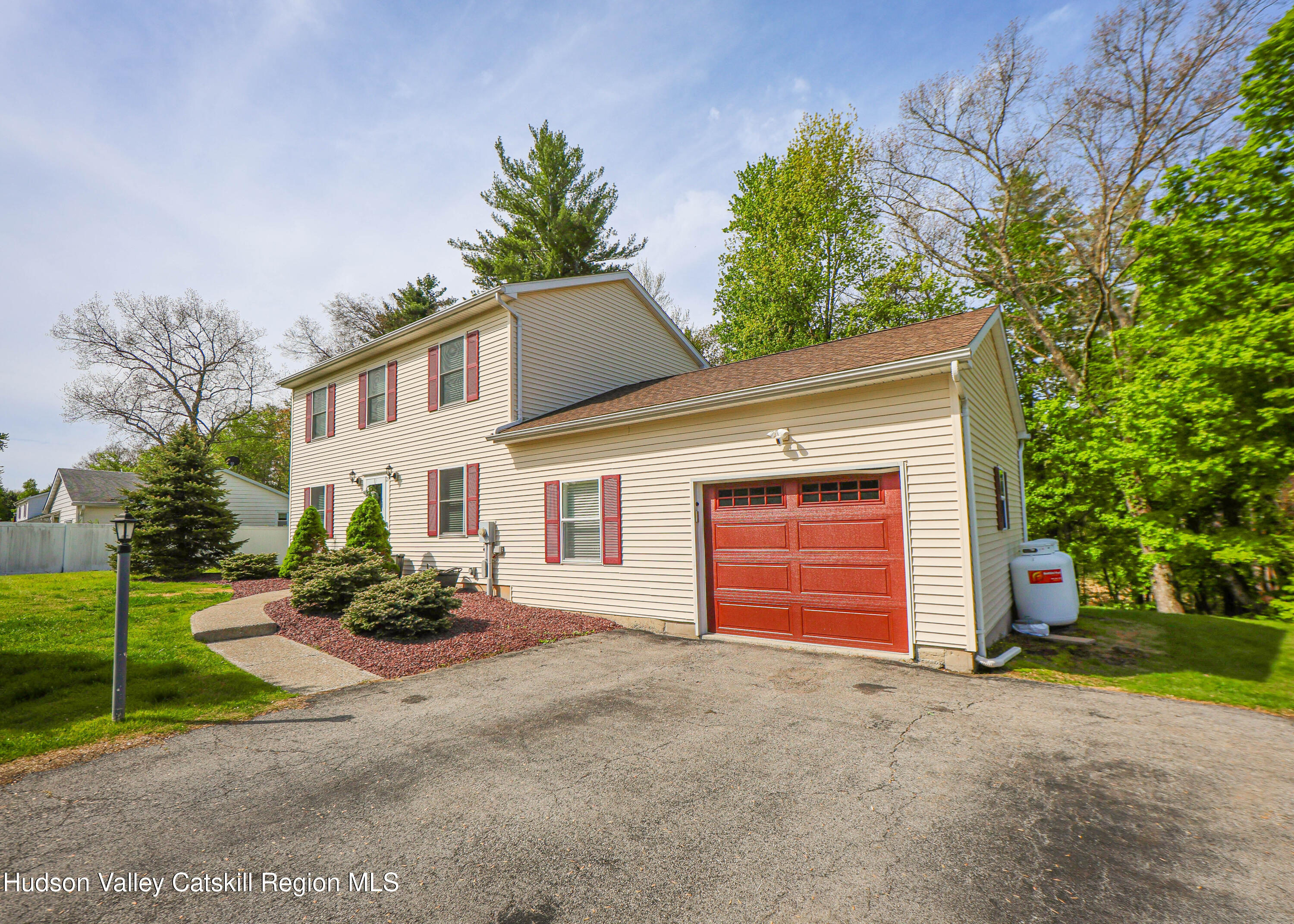 29 Colonial Drive