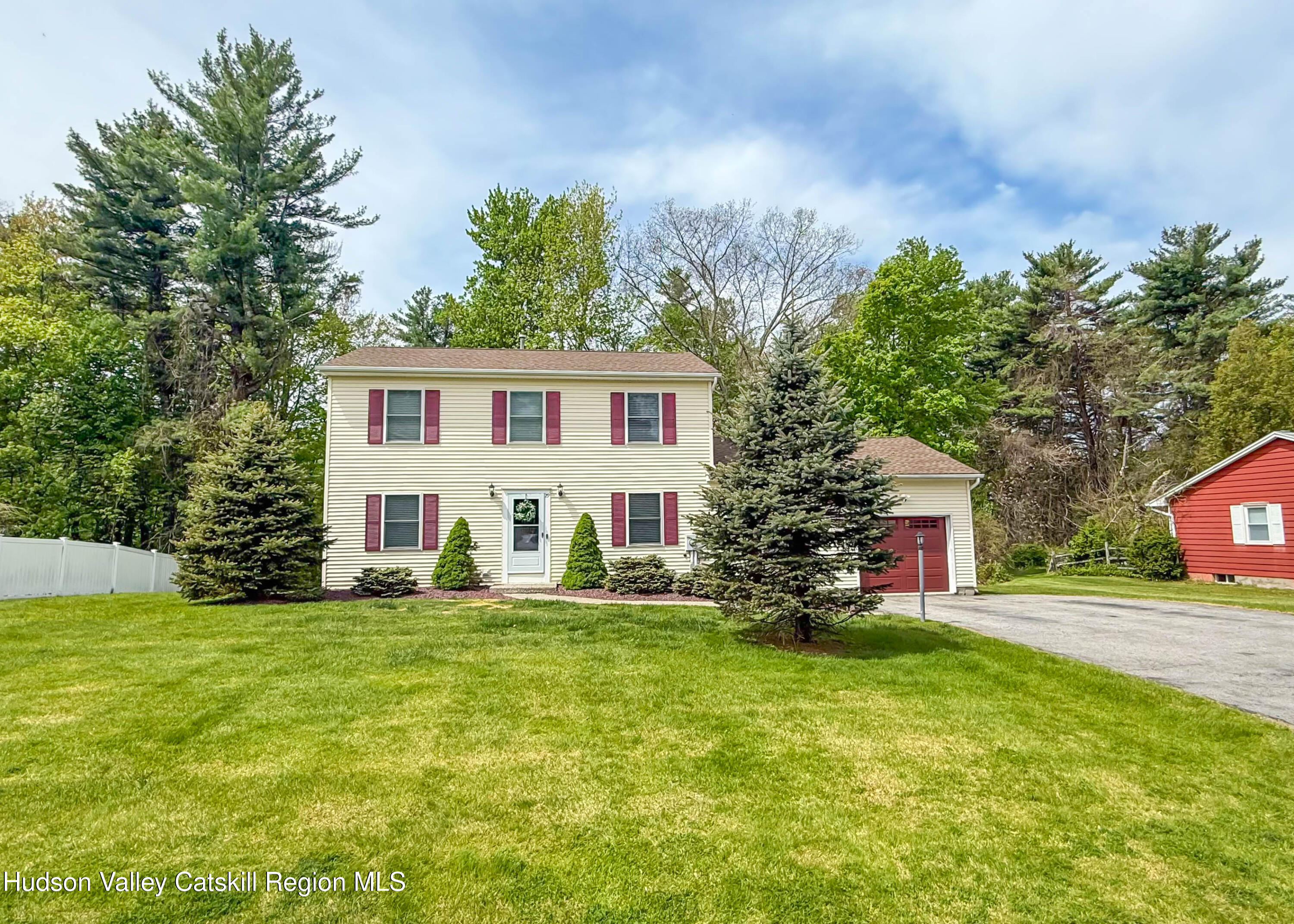 29 Colonial Drive