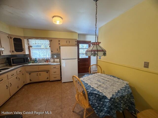 15 Redwood Road