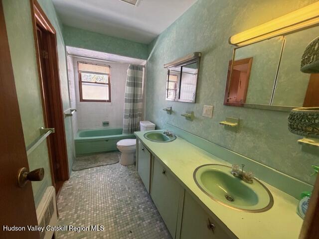15 Redwood Road