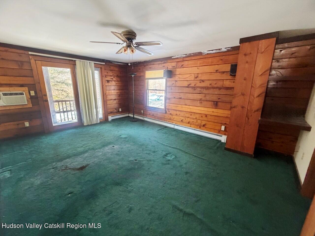 128 Debbie Drive