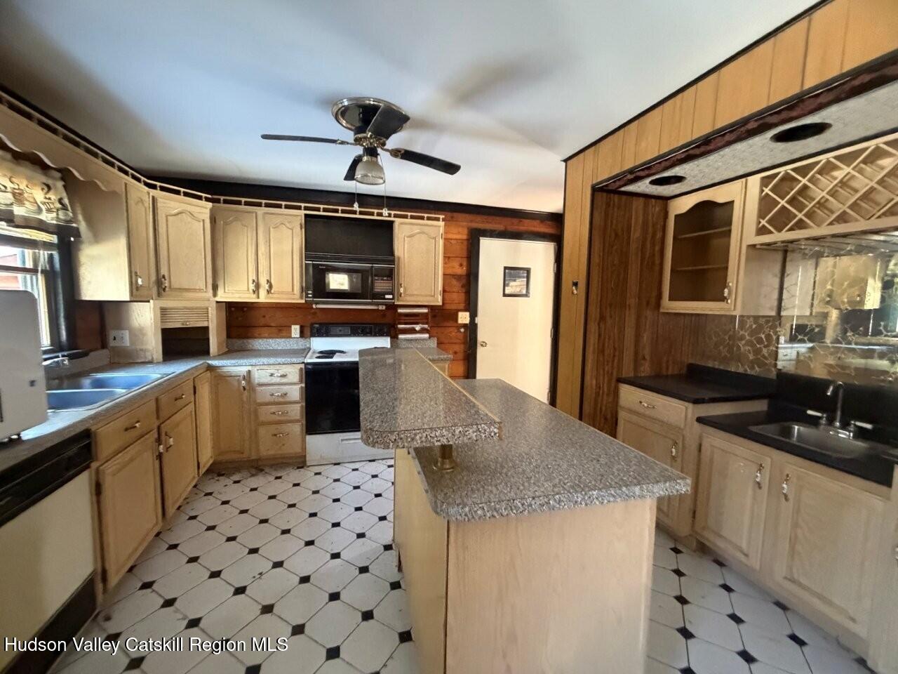128 Debbie Drive