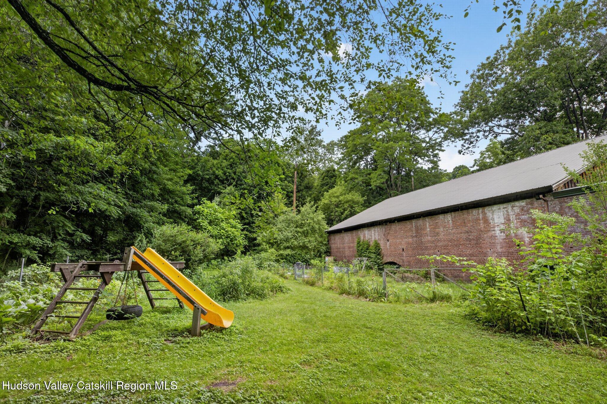 2 Cantines Island Lane