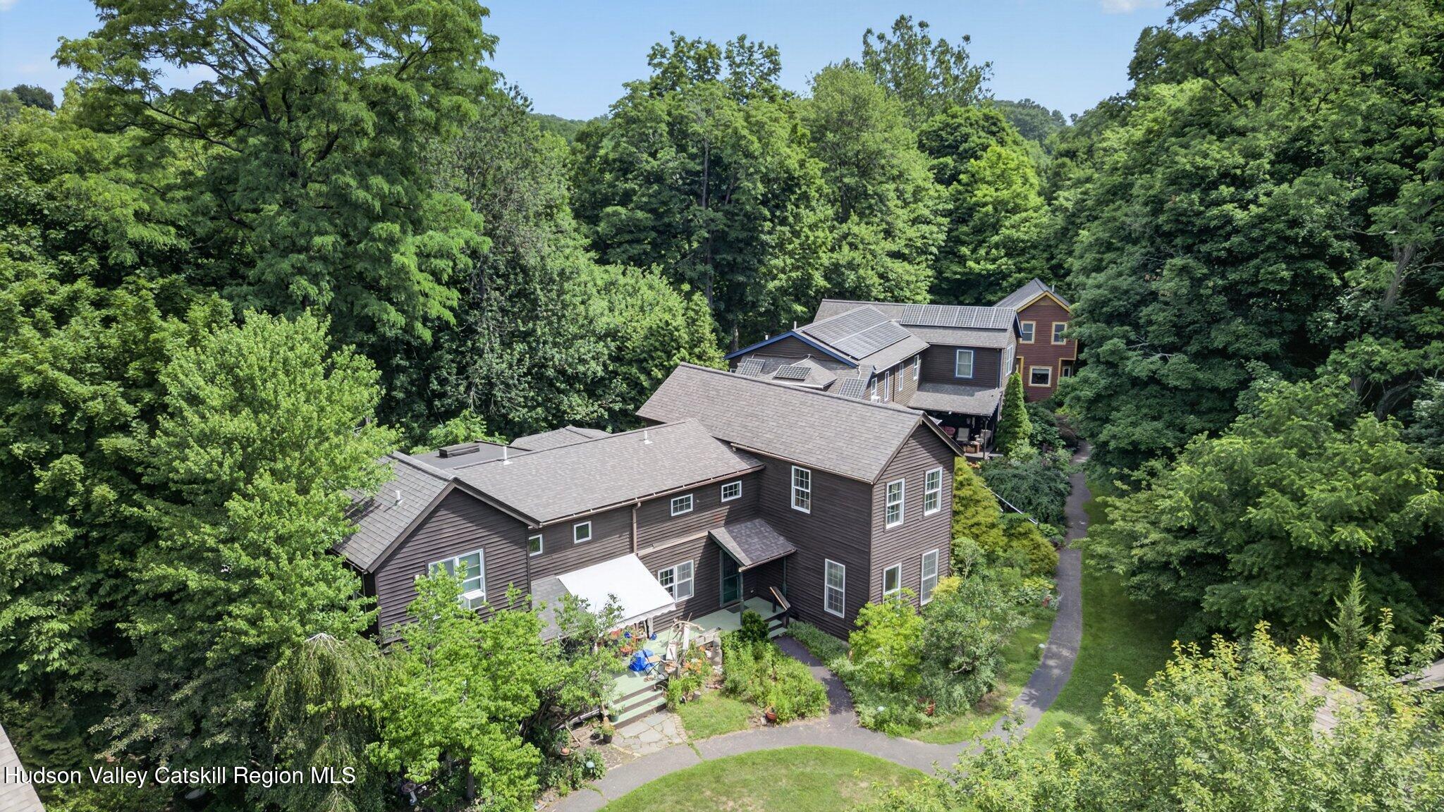 2 Cantines Island Lane