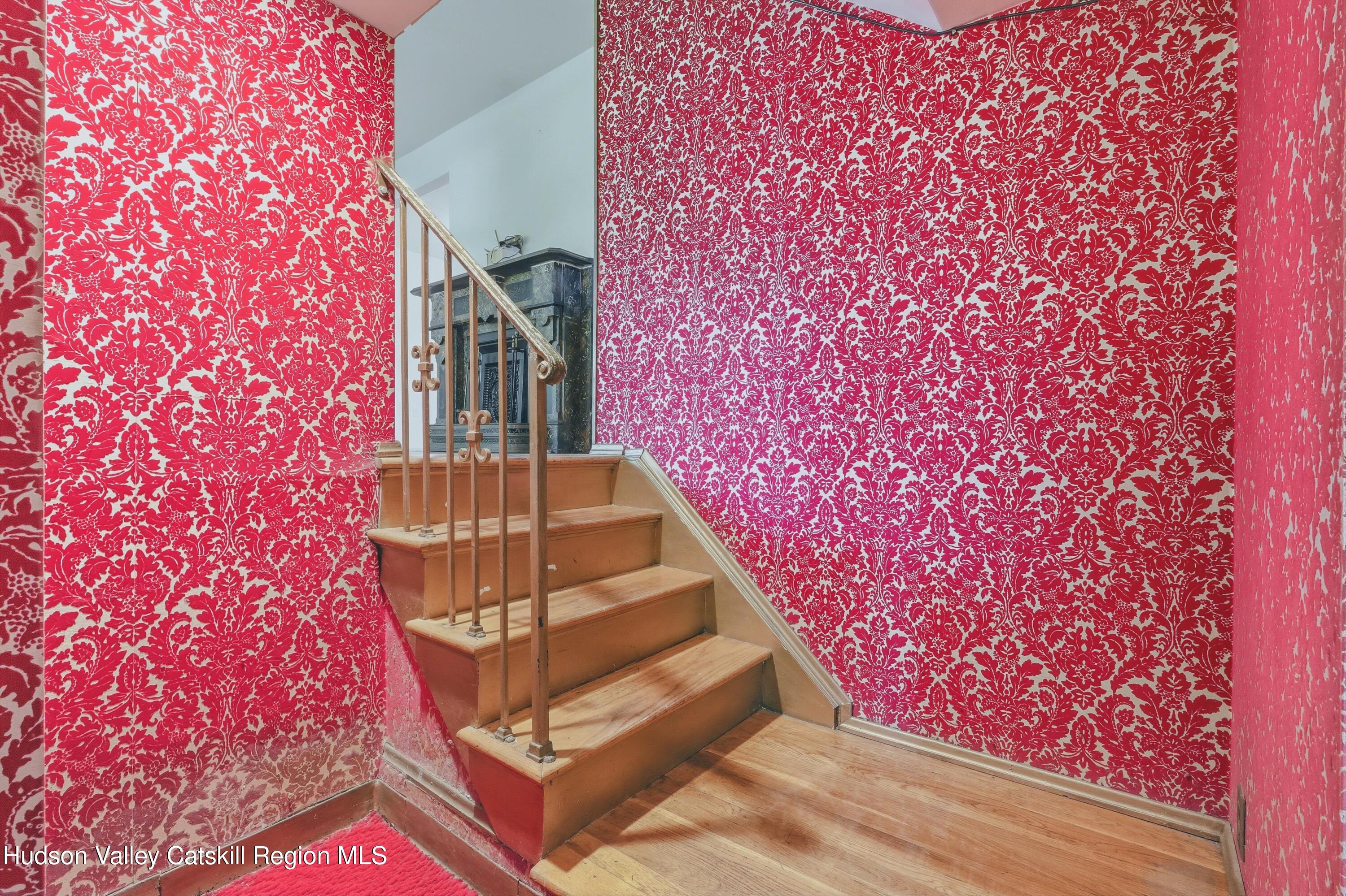 2 Cedar Lane