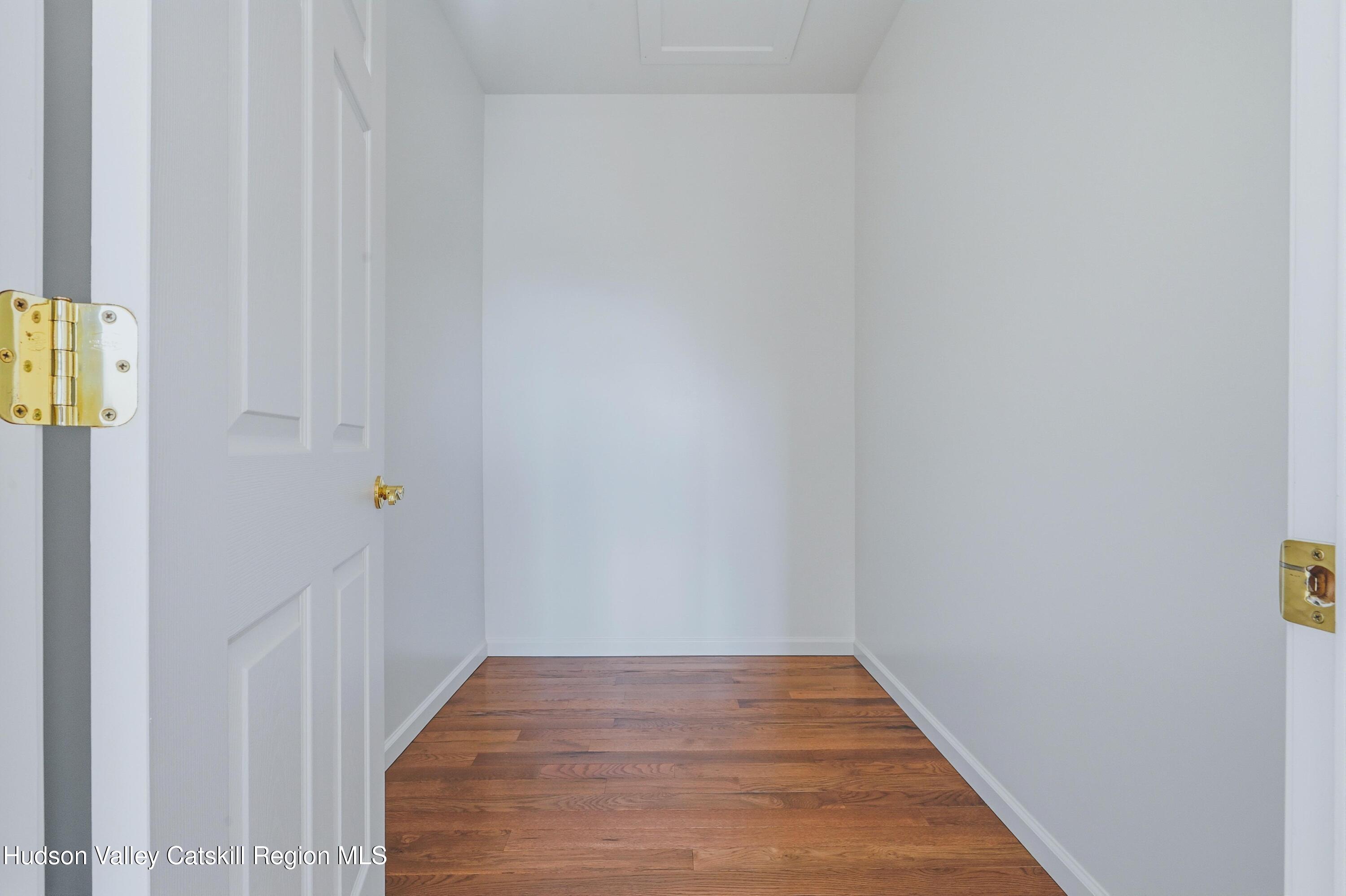 402 Commons Lane