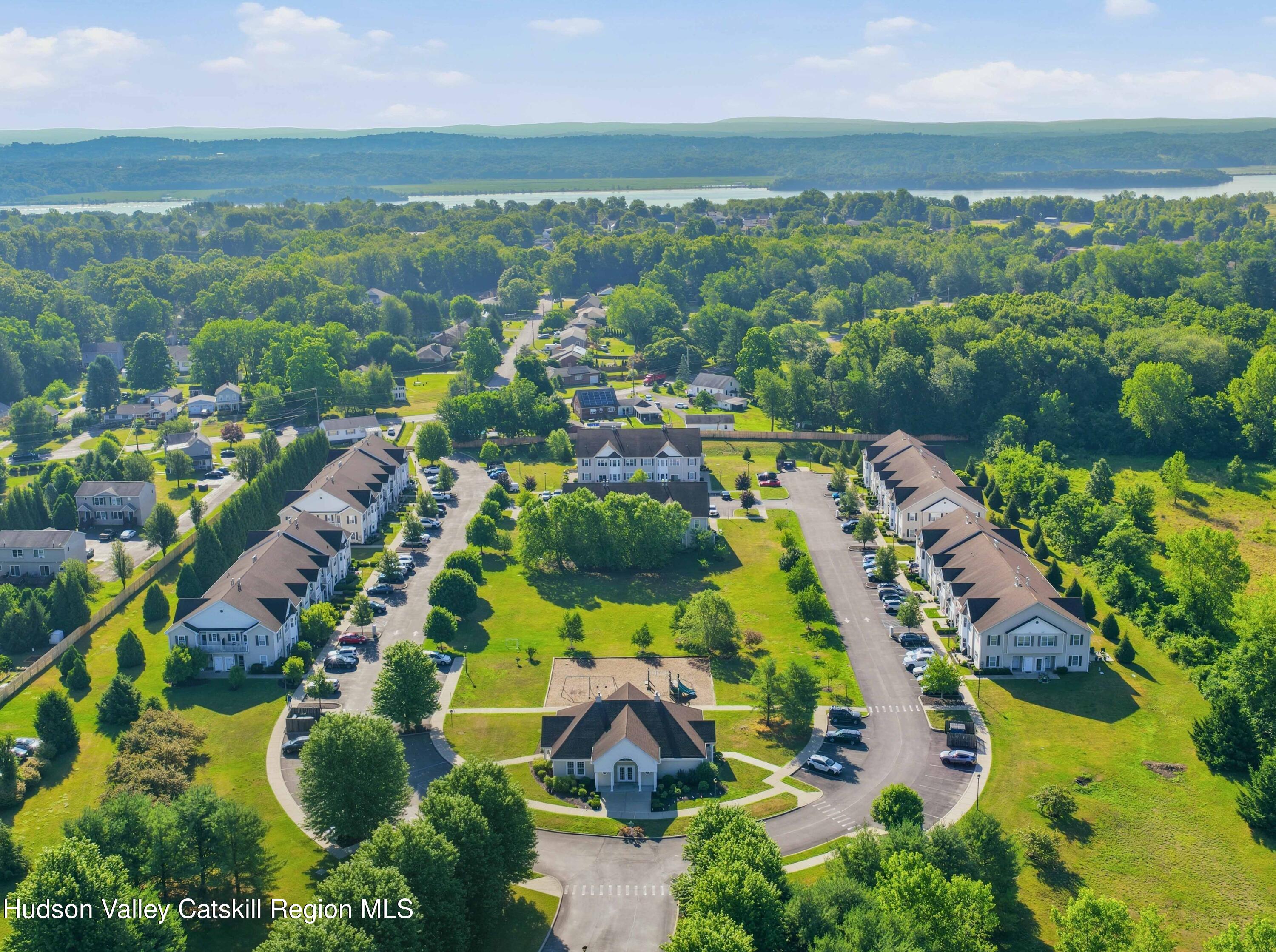 402 Commons Lane