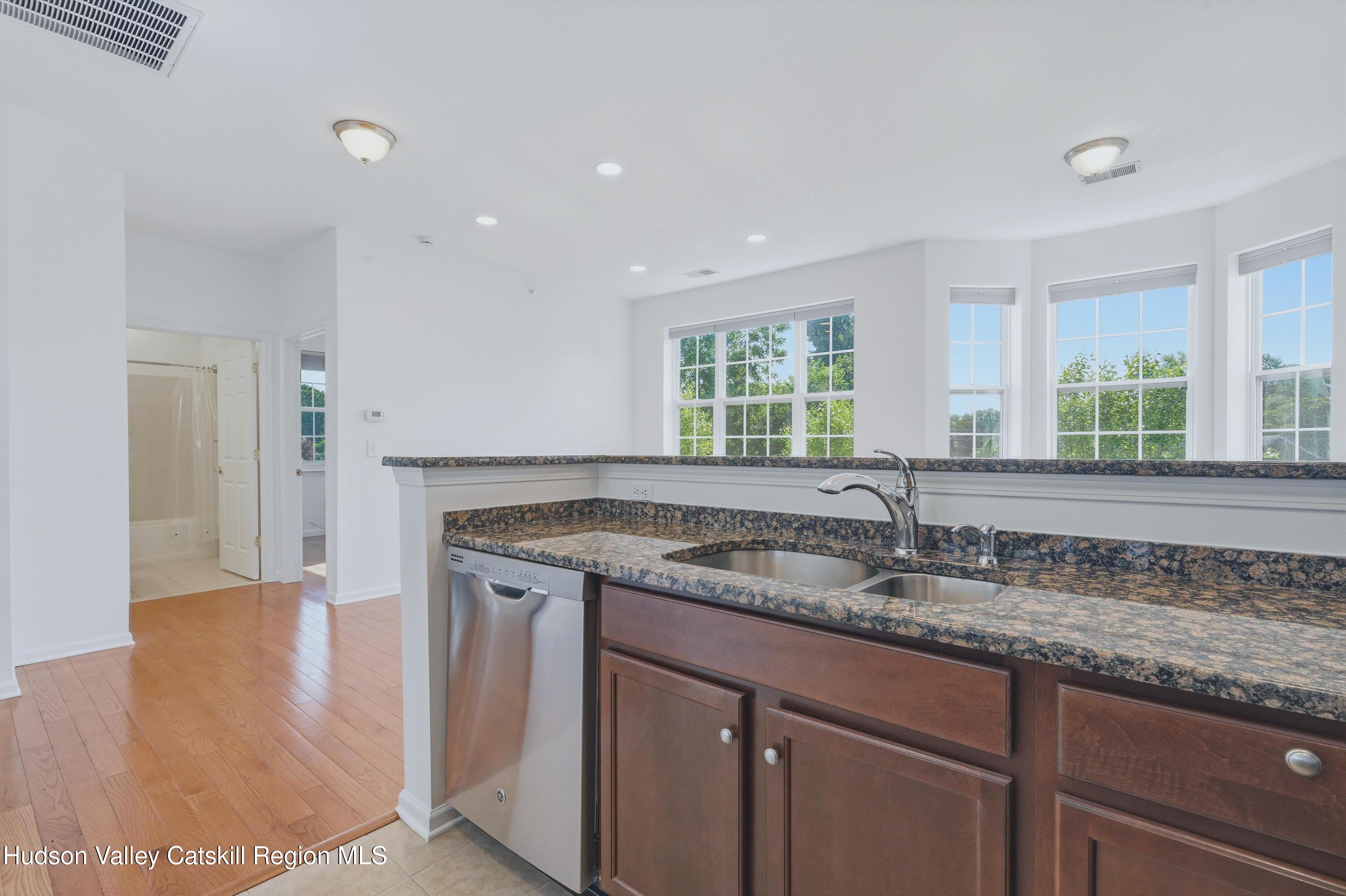 402 Commons Lane
