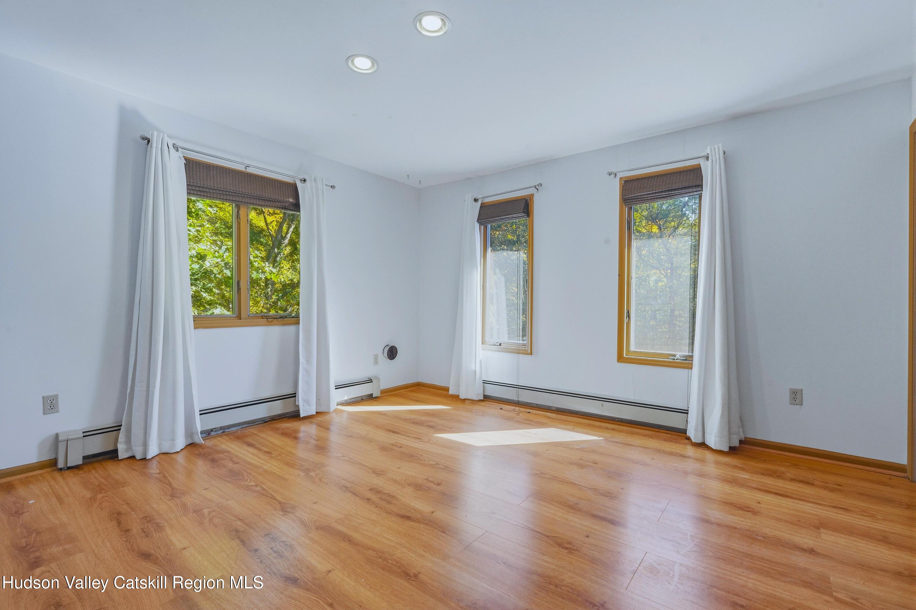 10 Manorville Road