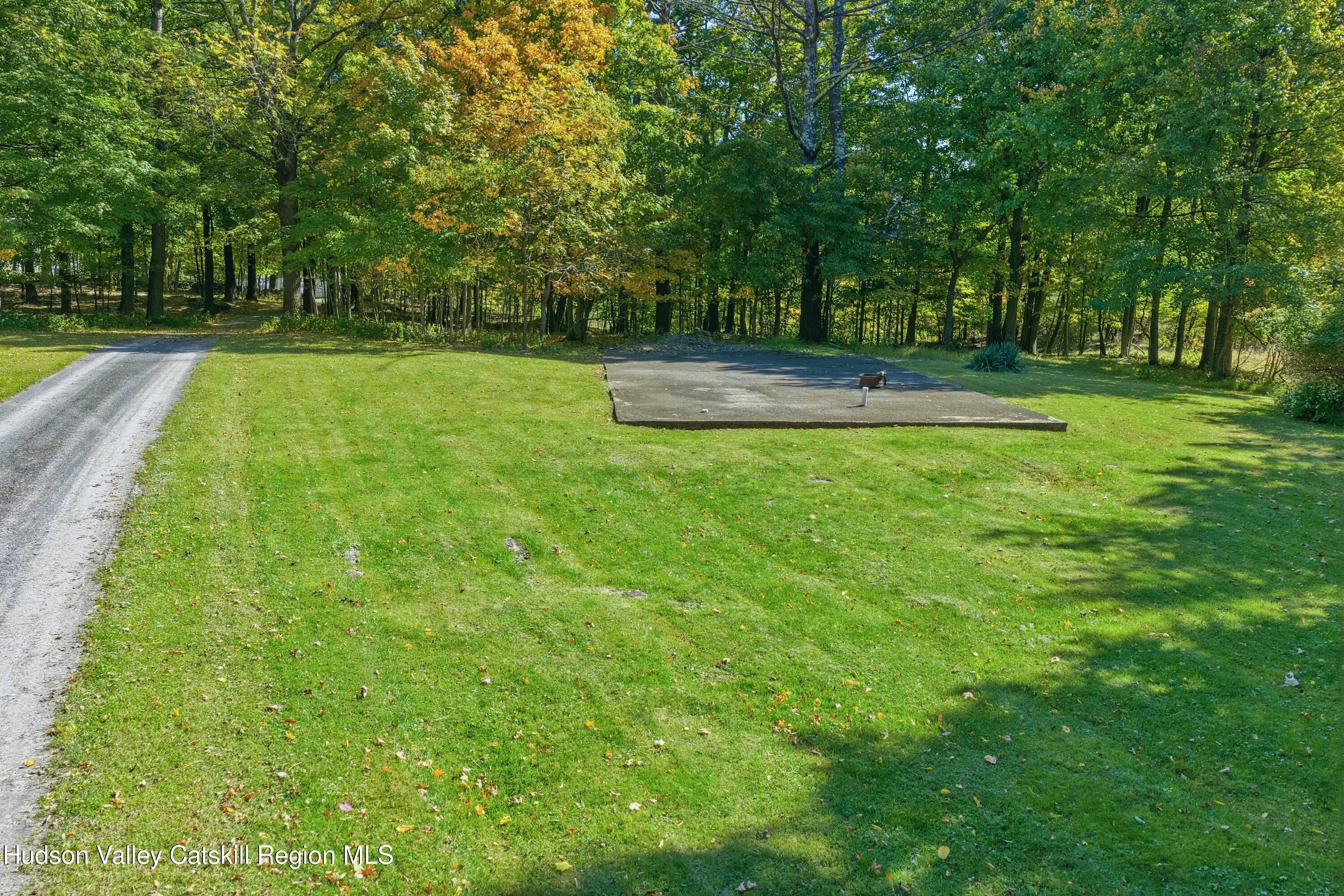 10 Manorville Road