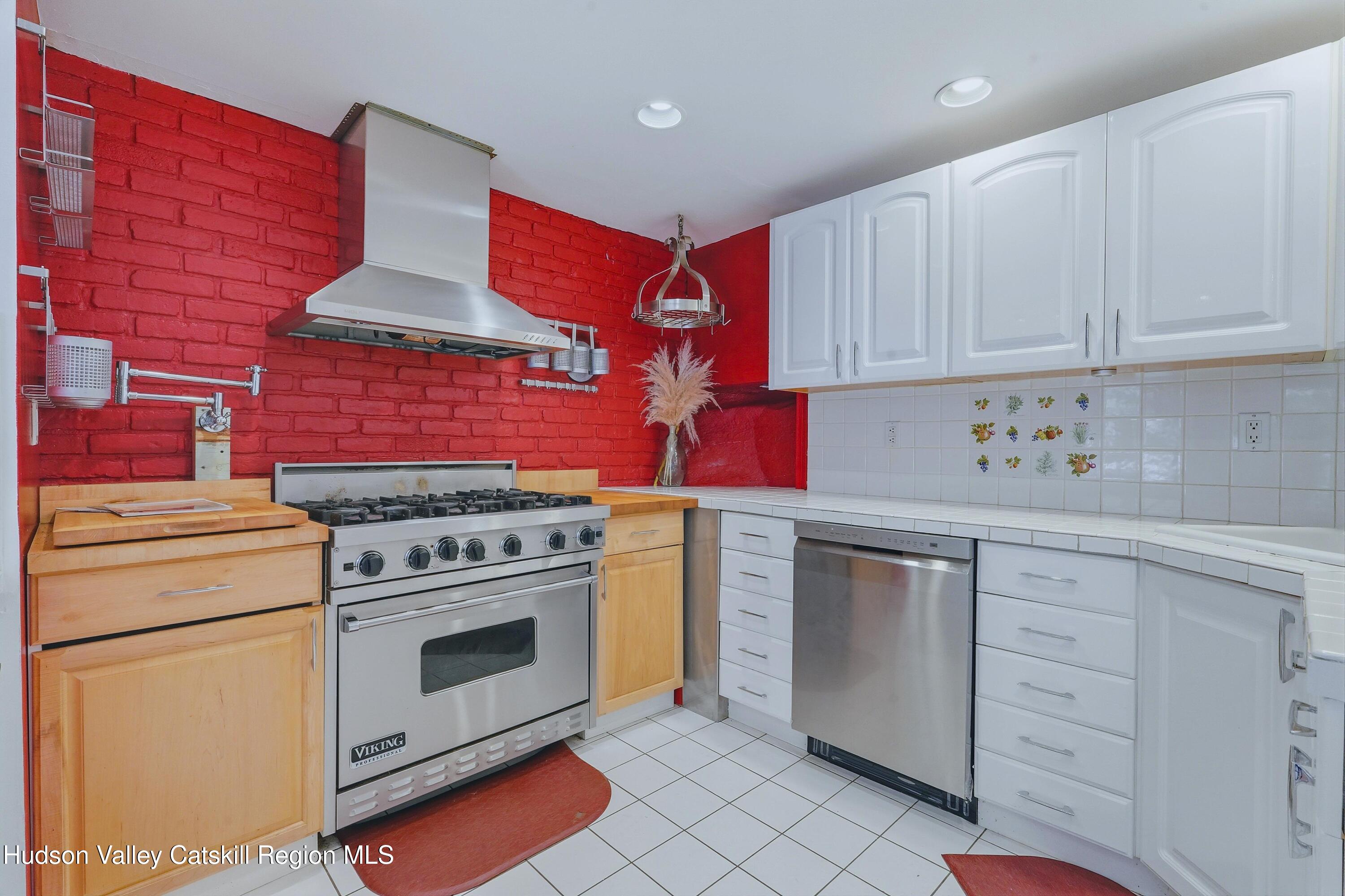 10 Manorville Road