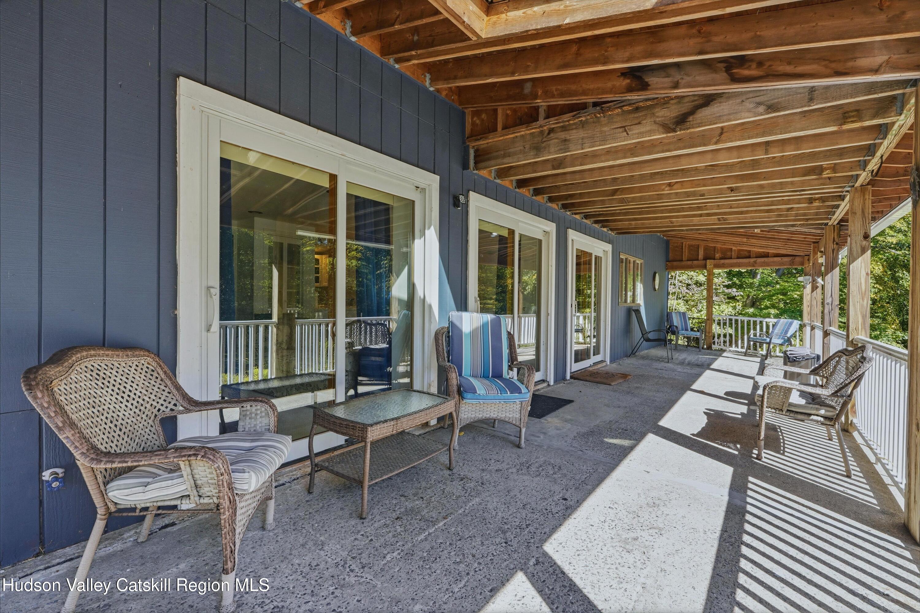 10 Manorville Road