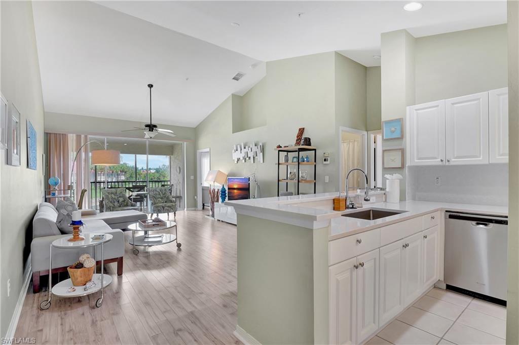 4960 Deerfield WAY Unit: E-203